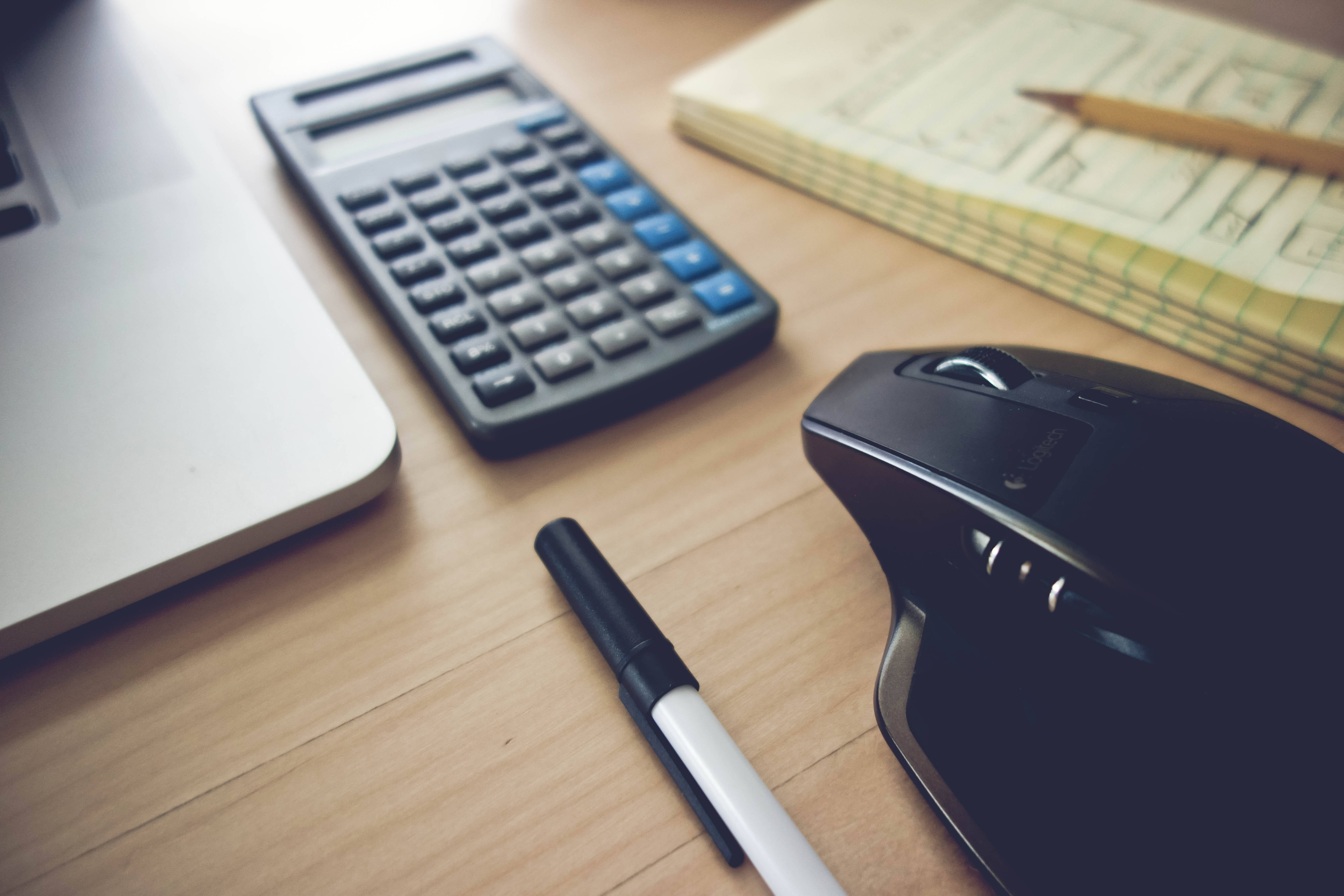 Actuary, calculator mouse, wooden desk, 5K Desktop Wallpaper