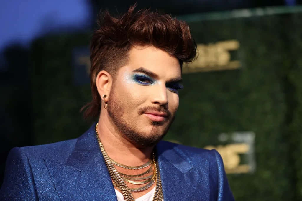 Adam Lambert, bold blue eye makeup, spiky brown hair, SD Desktop Wallpaper