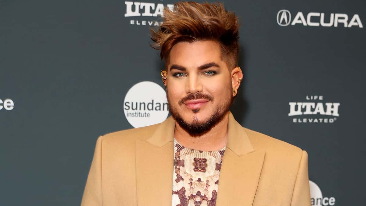 adam lambert, tan blazer, patterned shirt, SD Desktop Wallpaper