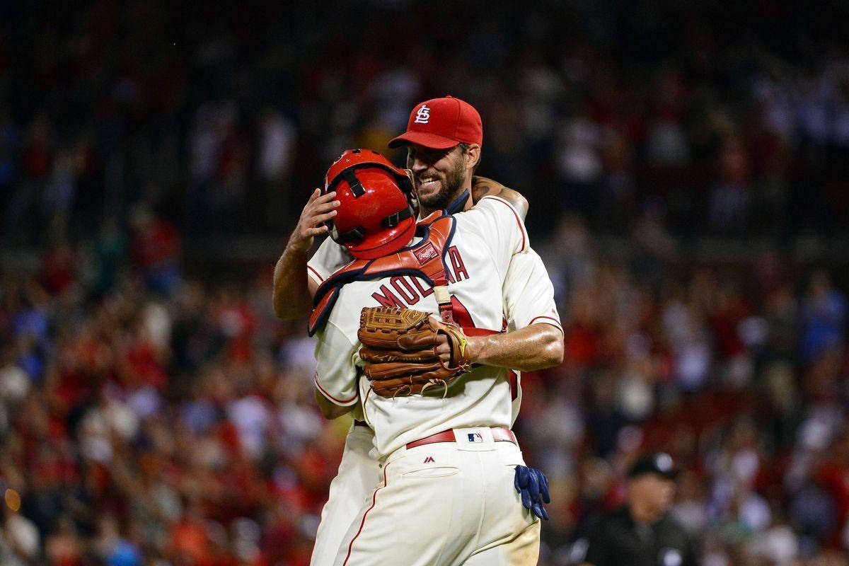Adam Wainwright, red and white uniforms, lit field, SD Desktop Wallpaper