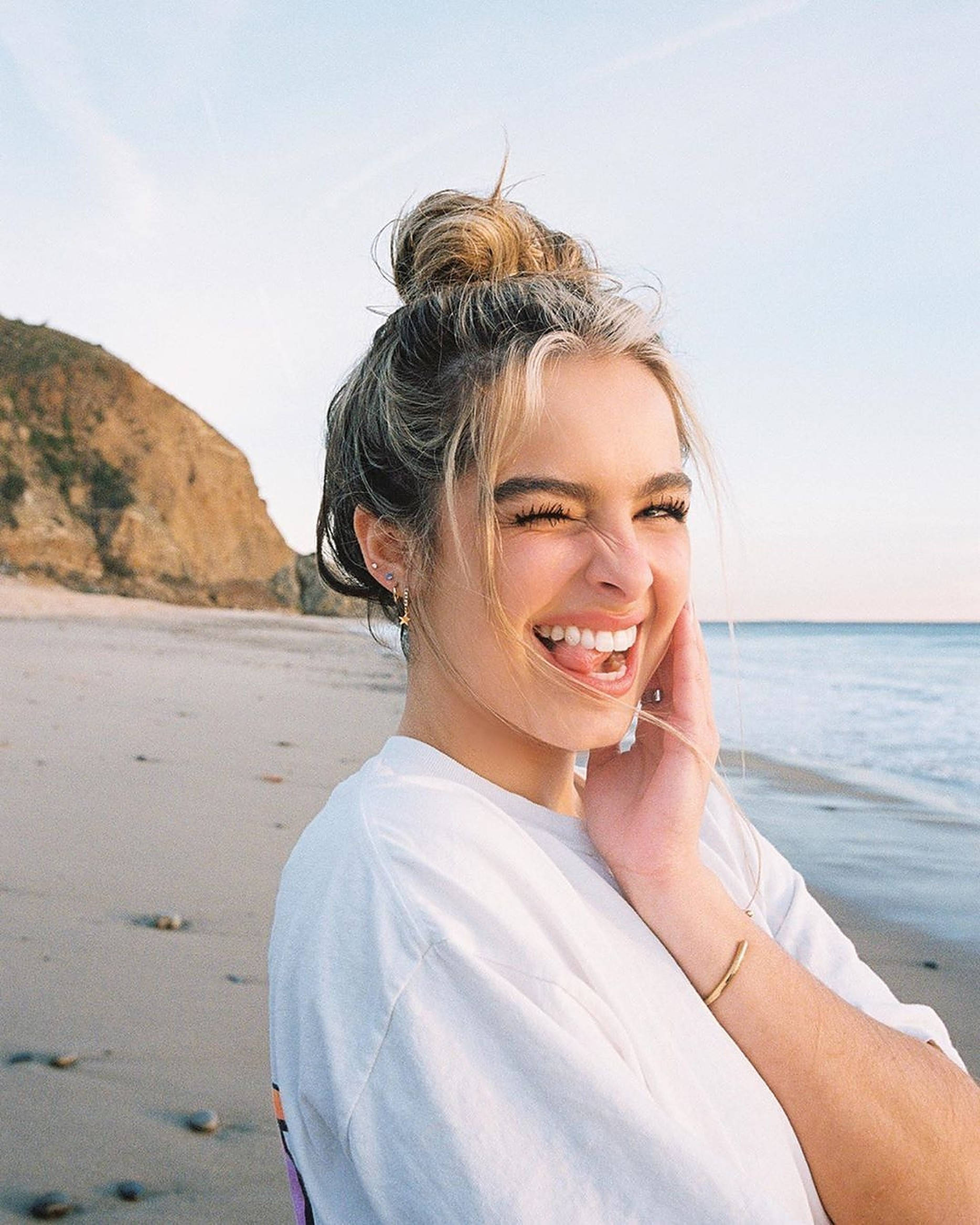 Addison Rae, beach, cliffs, Full HD Phone Wallpaper