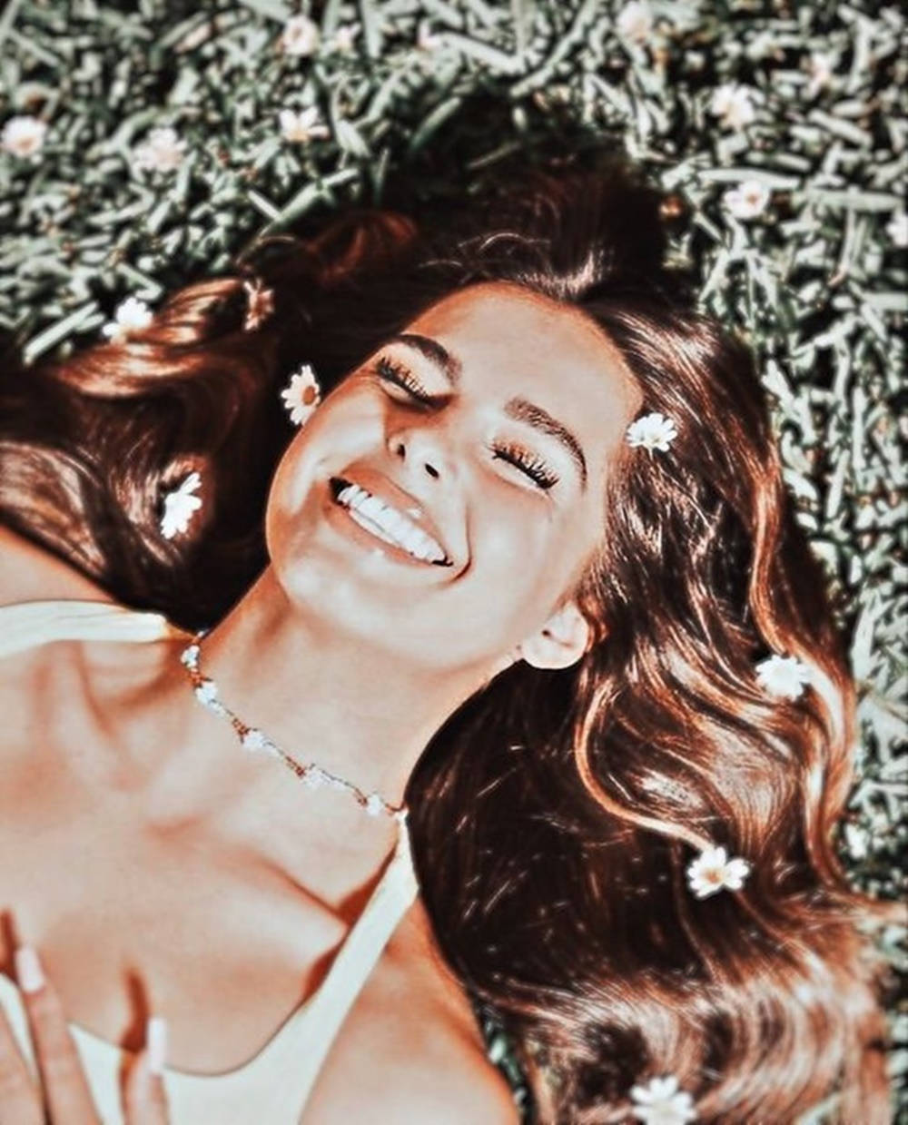 Addison Rae, VSCO inspired filter, green grass, SD Phone Wallpaper
