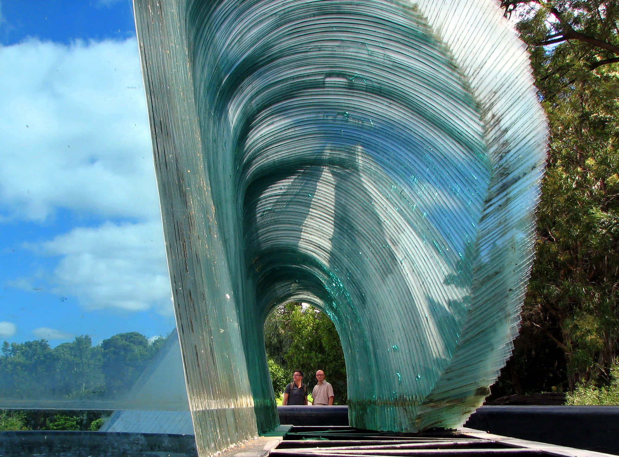 Adelaide Botanic Garden, glass wave sculpture, curved glass tunnel, Full HD Desktop Wallpaper