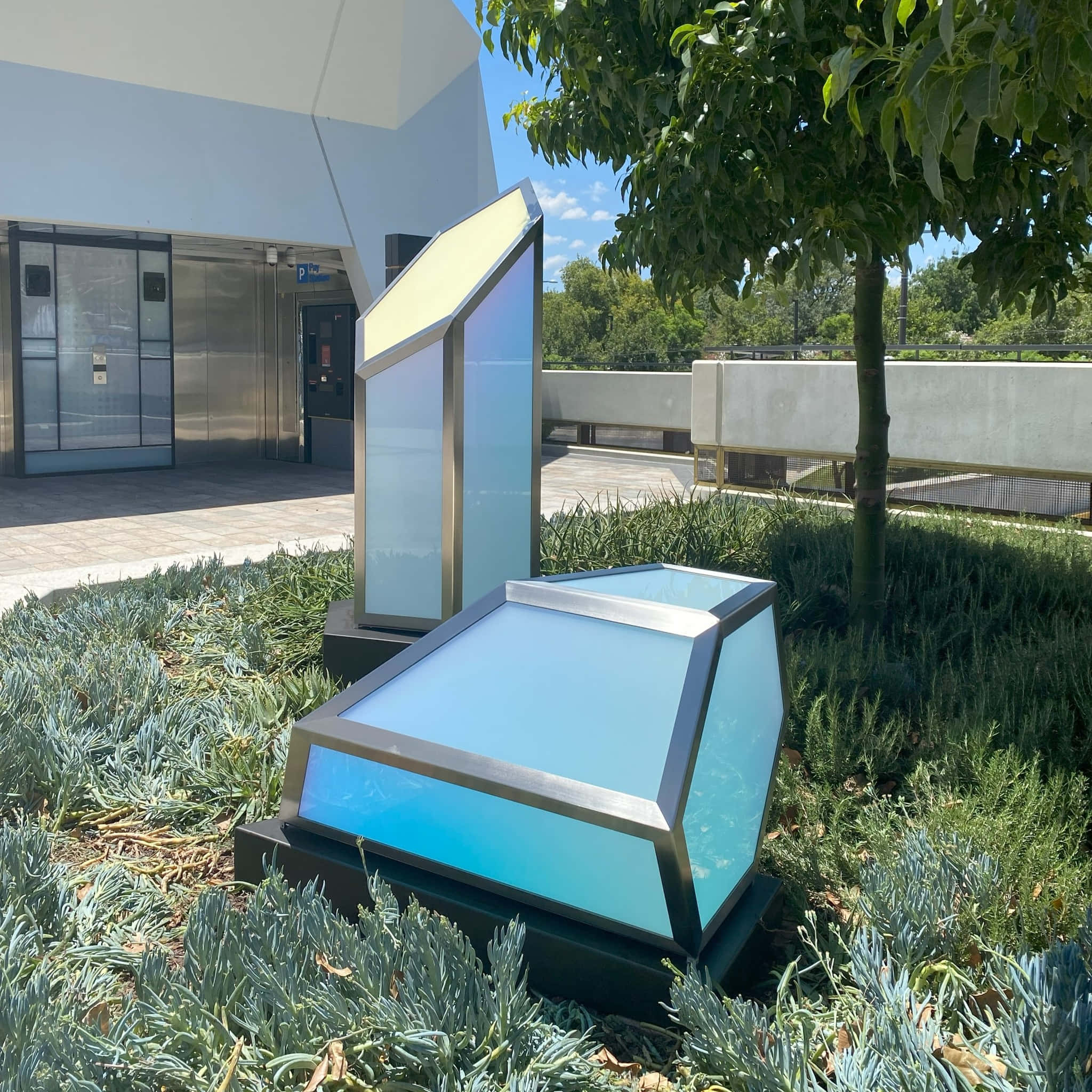 Adelaide Festival Centre, glass sculptures, blue and yellow panels, Full HD Desktop Wallpaper