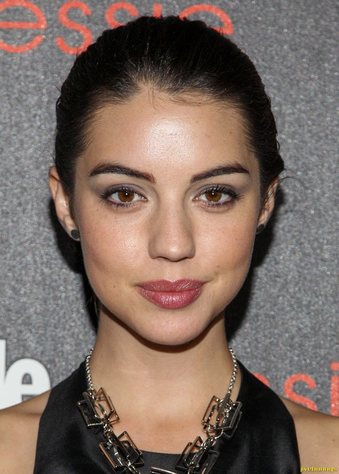 Adelaide Kane, black top, geometric necklace, HD Phone Wallpaper