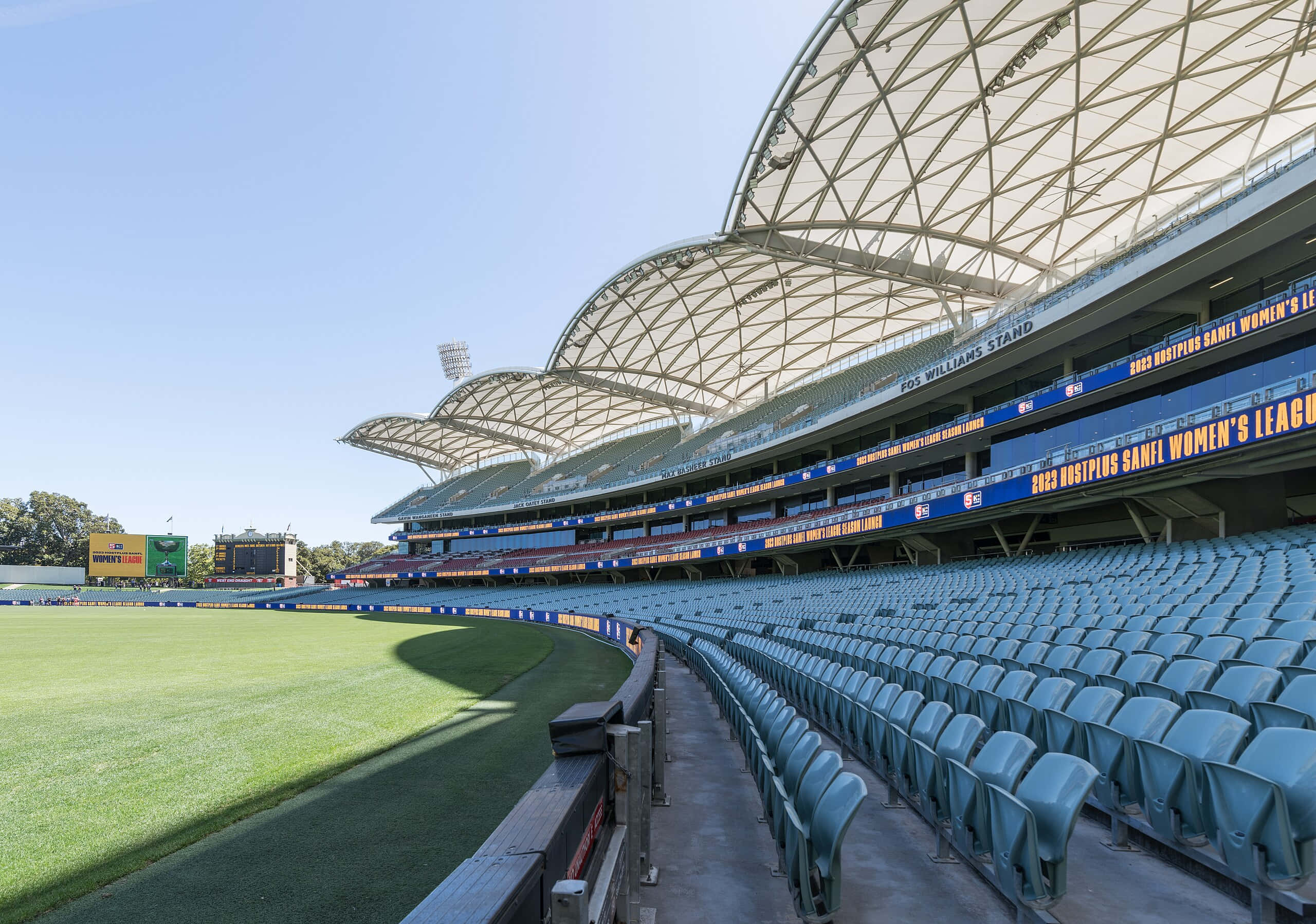 Adelaide Oval, teal seats, curved white roof, 2K Desktop Wallpaper