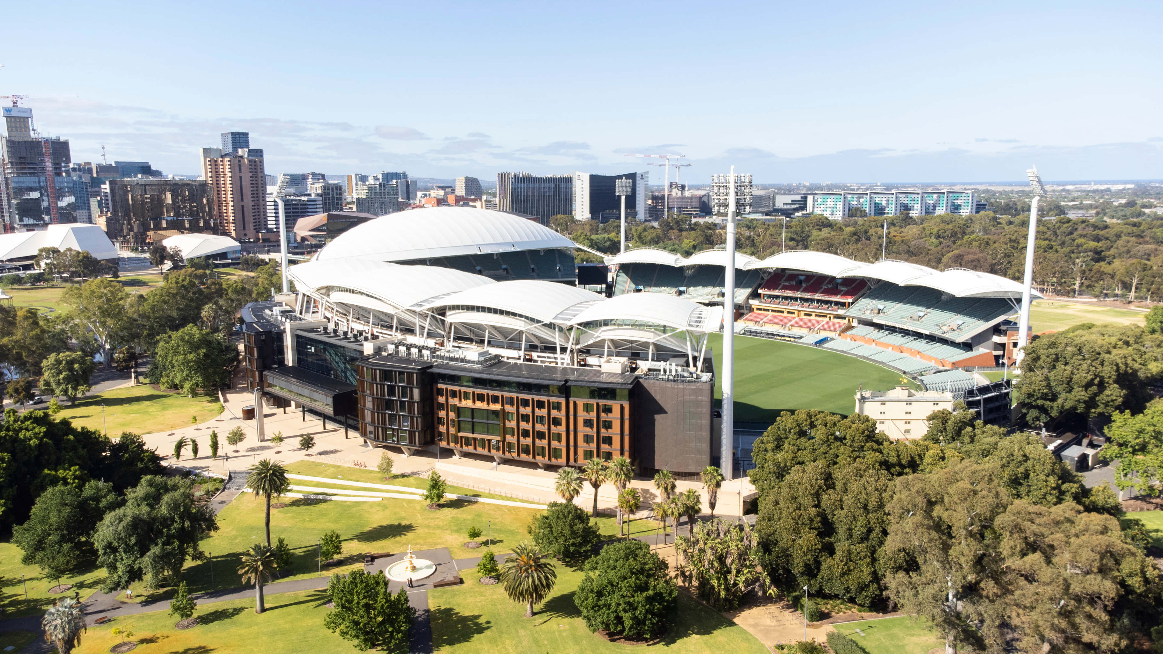 Adelaide Oval, white curved roofs, green lawns, 4K Desktop Wallpaper