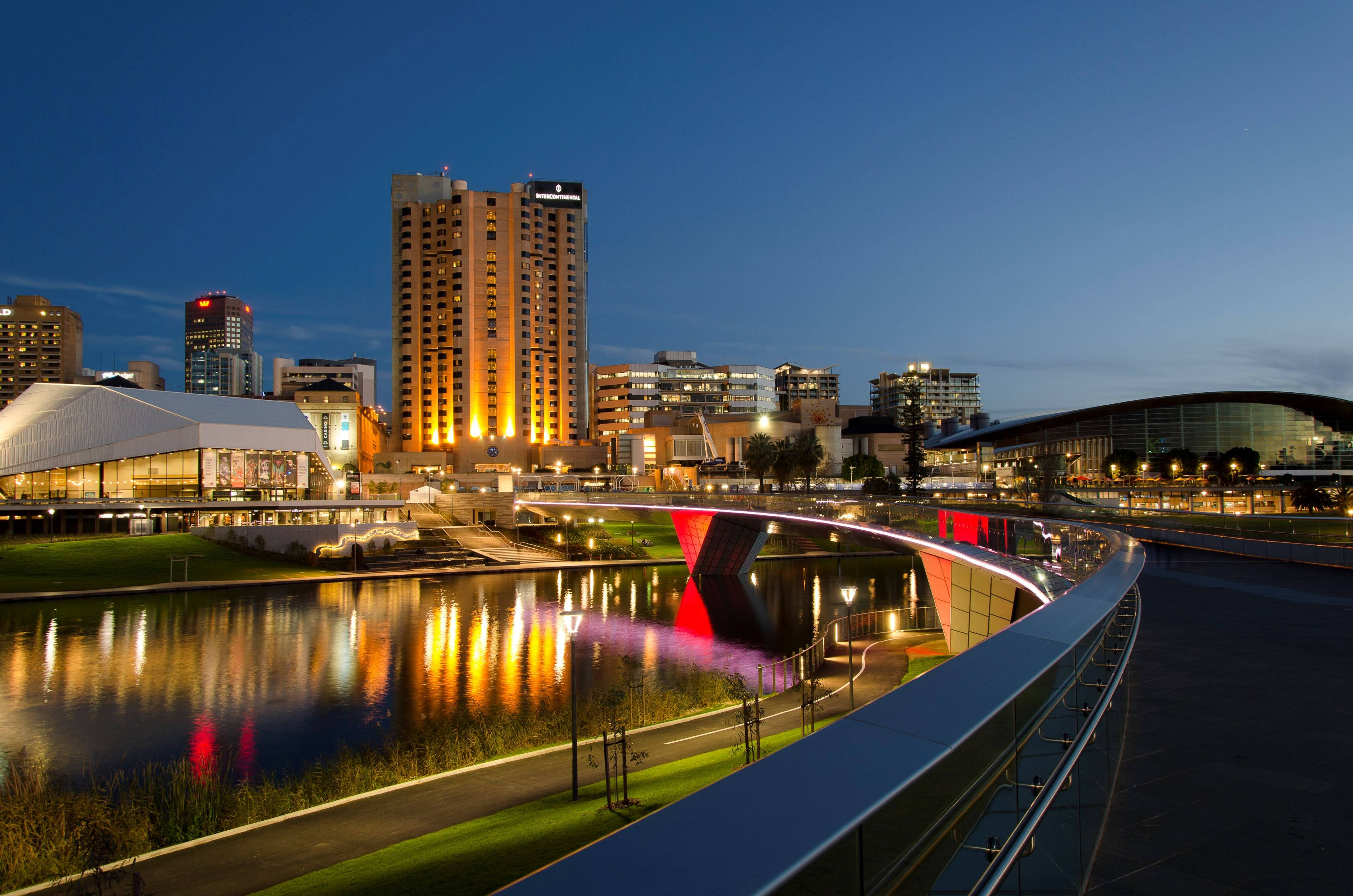 Adelaide, City Center, nighttime, 2K Desktop Wallpaper
