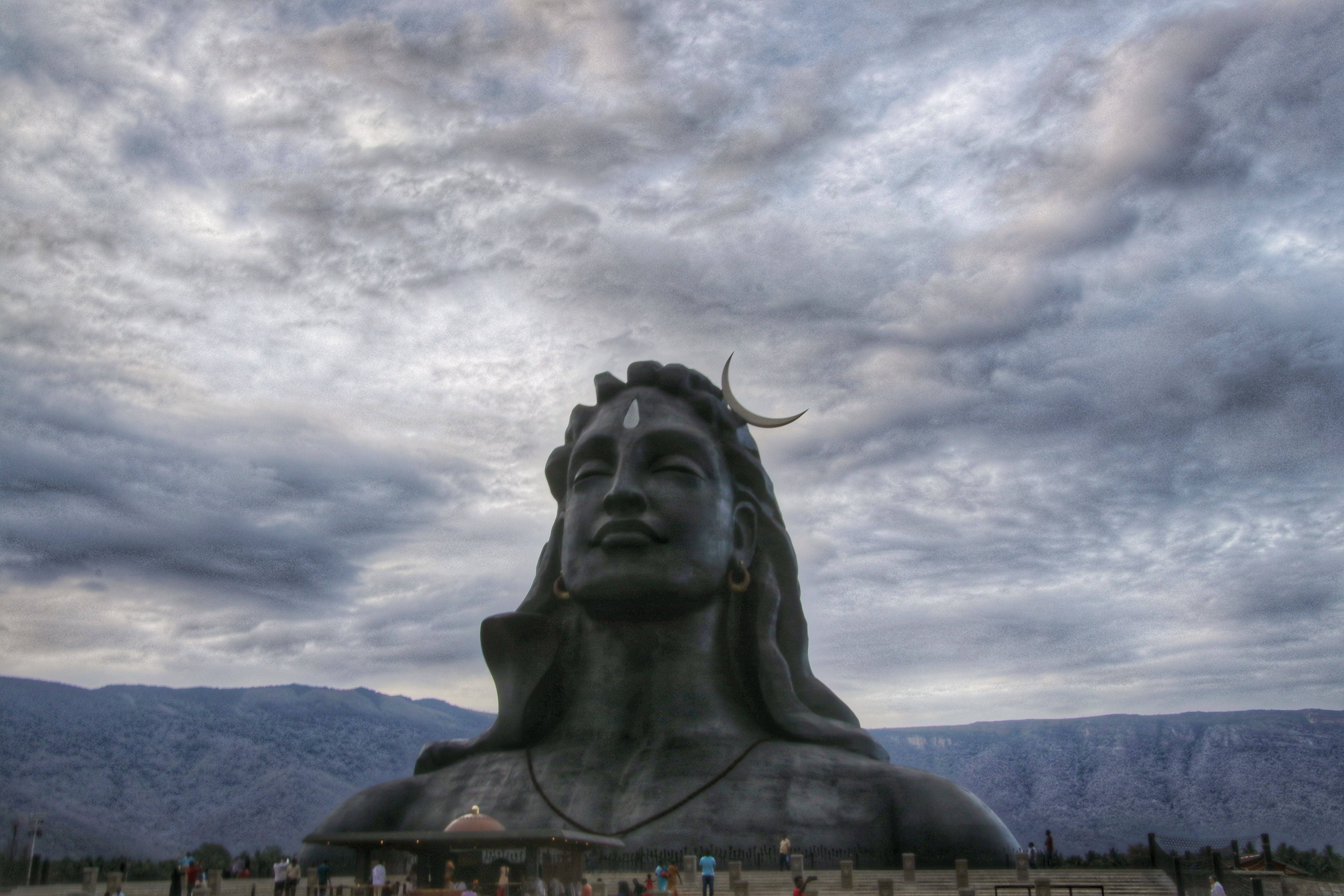 Adiyogi Shiva, crescent moon crown, cloudy sky, 5K Desktop Wallpaper
