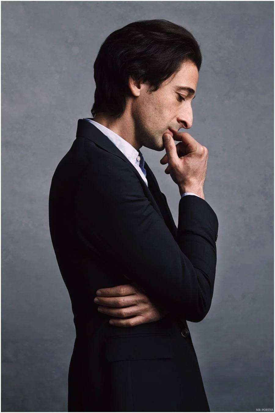 Adrien Brody, dark suit, gray wall, HD Phone Wallpaper