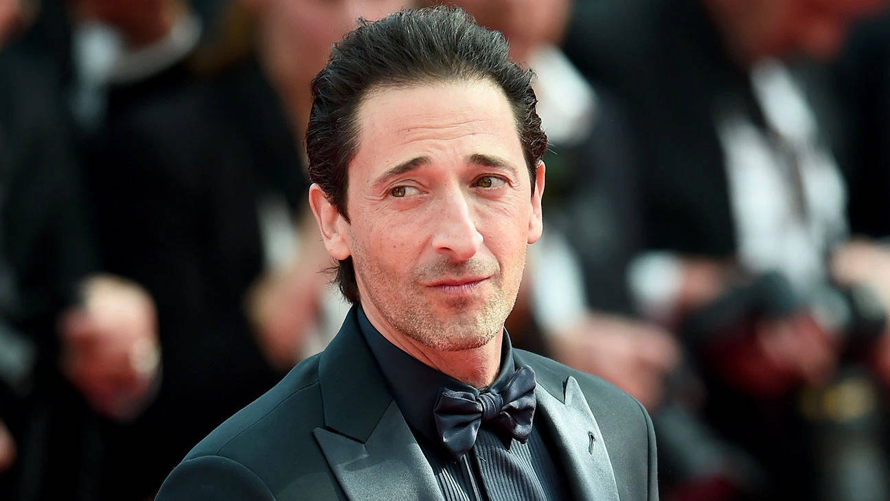 Adrien Brody, black tuxedo, bow tie, HD Desktop Wallpaper