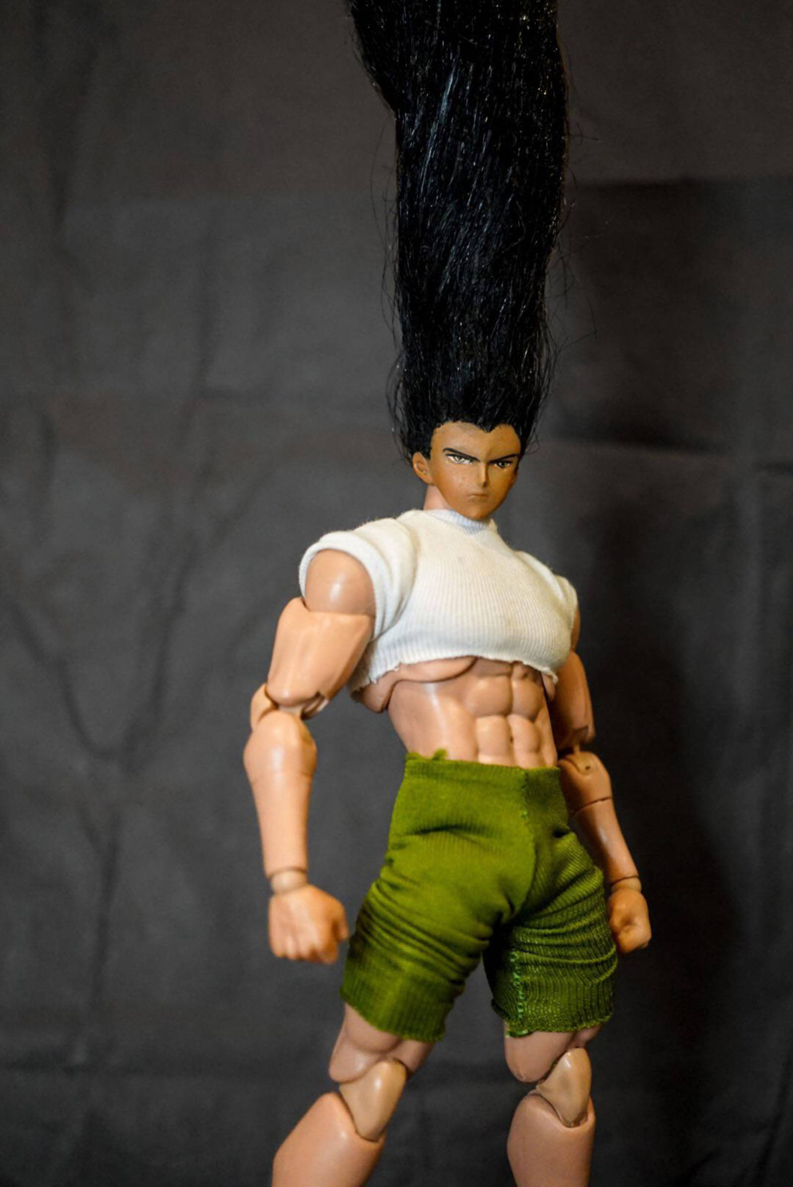 Adult Gon, spiky black hair, green shorts, Full HD Phone Wallpaper