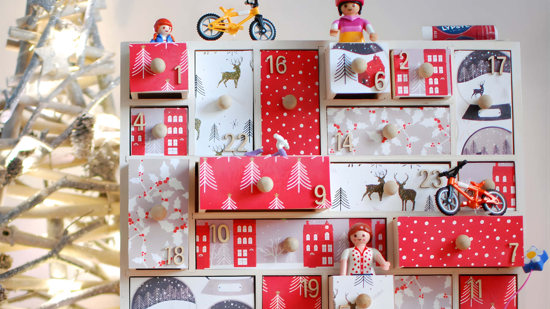 Advent Calendar, wooden advent calendar, red and white drawers, Full HD Desktop Wallpaper