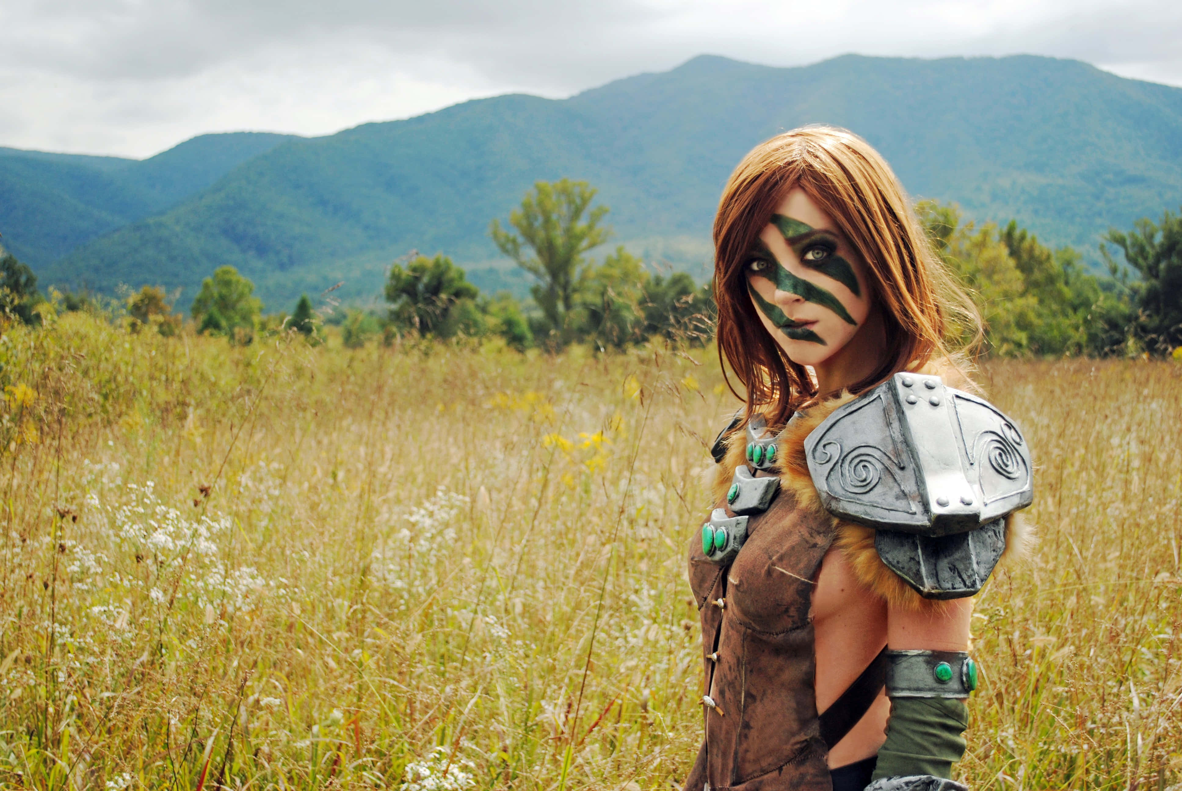 Aela The Huntress, green face paint, armor, 4K Desktop Wallpaper