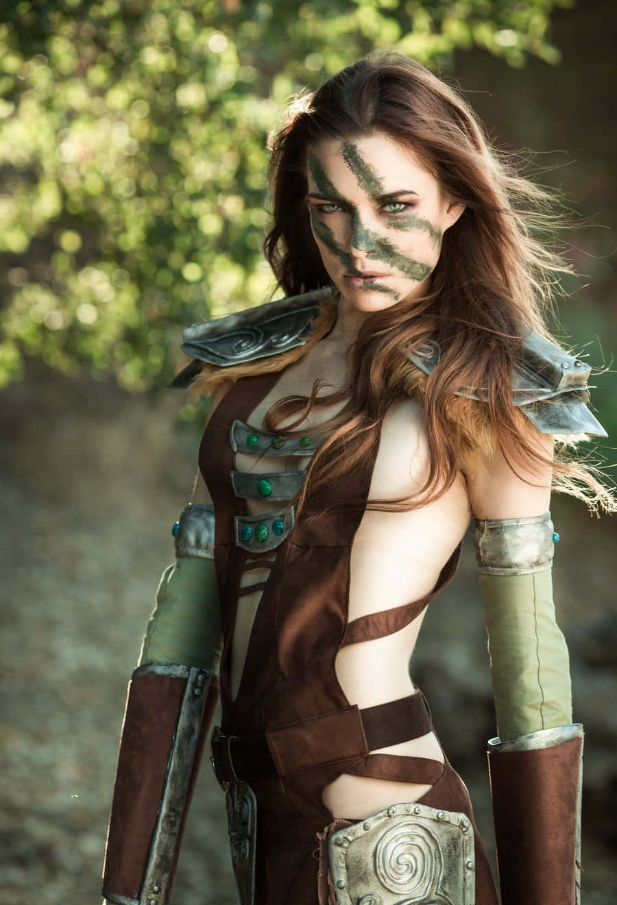 Aela The Huntress, green face paint, brown armor, HD Phone Wallpaper