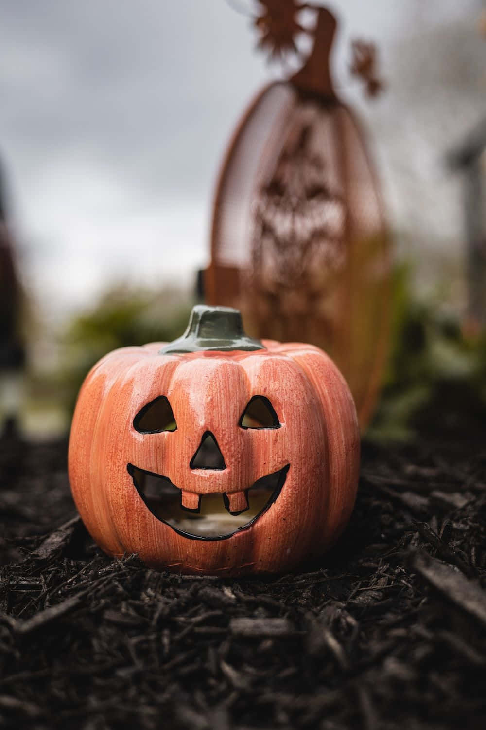 Aesthetic Autumn Halloween, jack o' lantern figurine, carved orange pumpkin, HD Phone Wallpaper