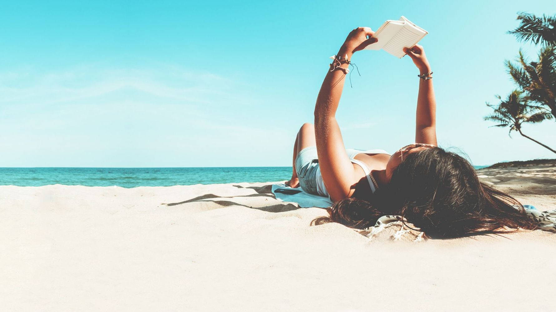 aesthetic beach, woman, sunlit beach, HD Desktop Wallpaper