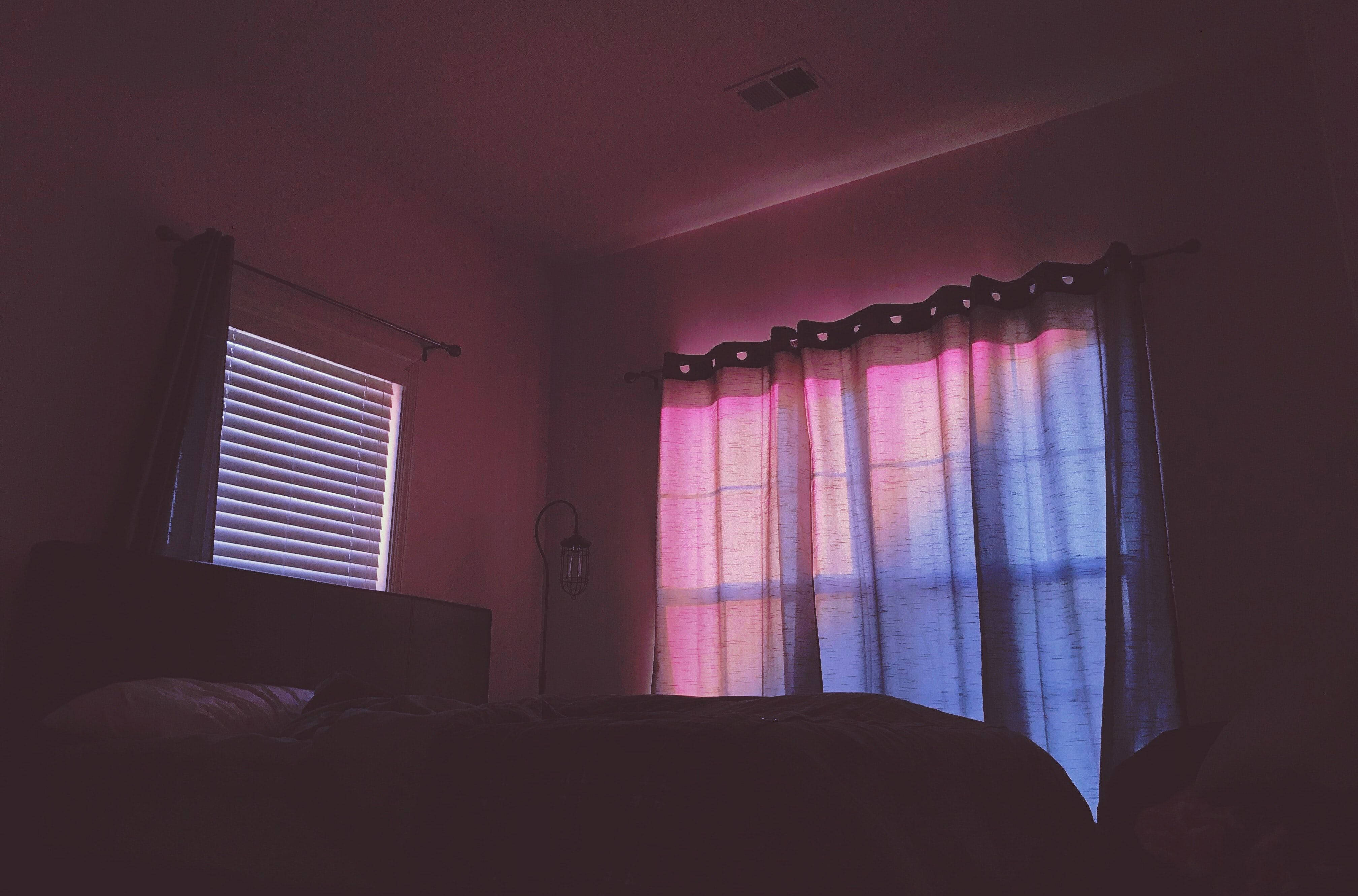 soft greys, peaceful whites, sheer curtains, 4K Desktop Wallpaper