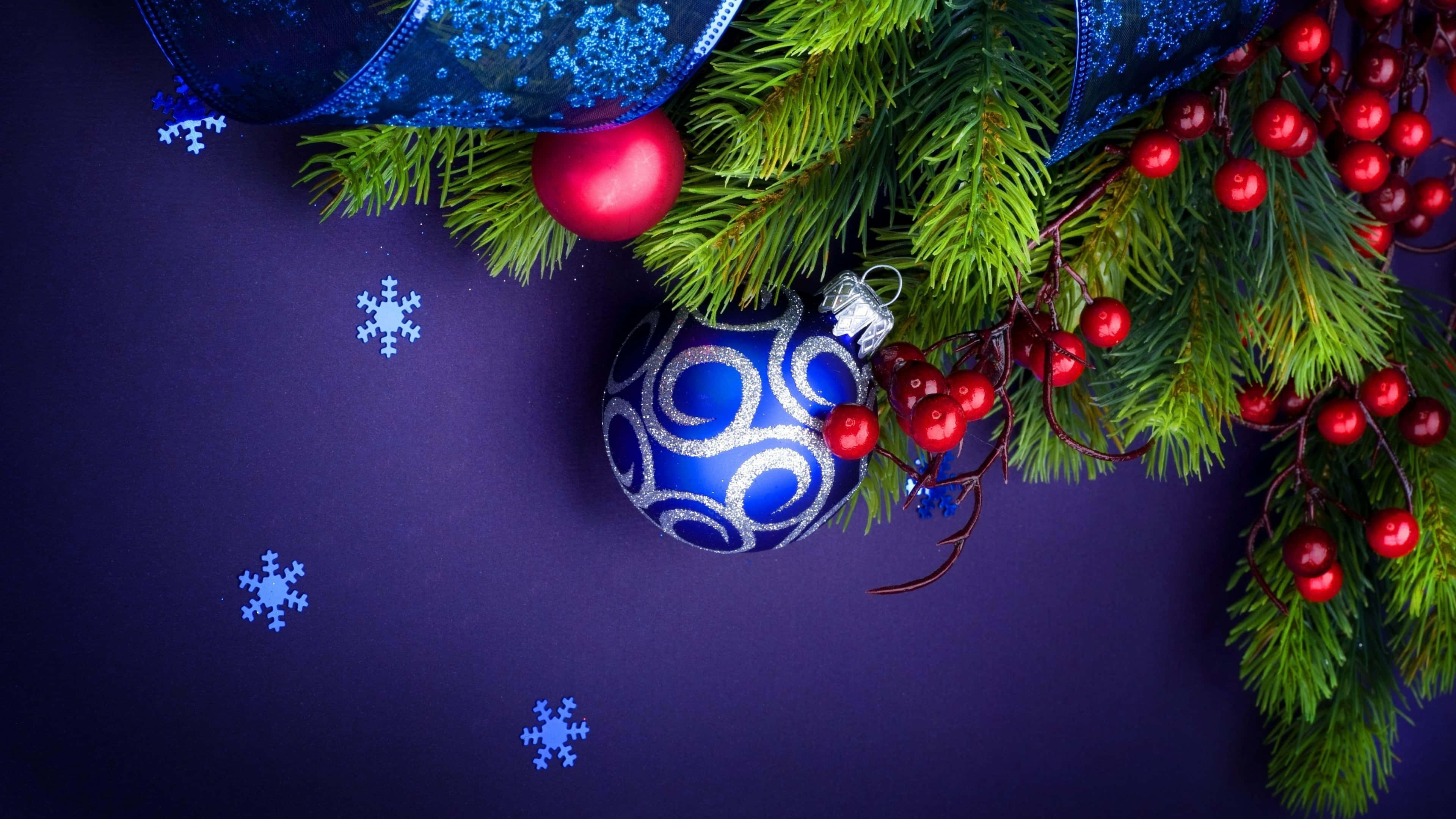 Christmas tree, blue ornaments, red berries, 4K Desktop Wallpaper