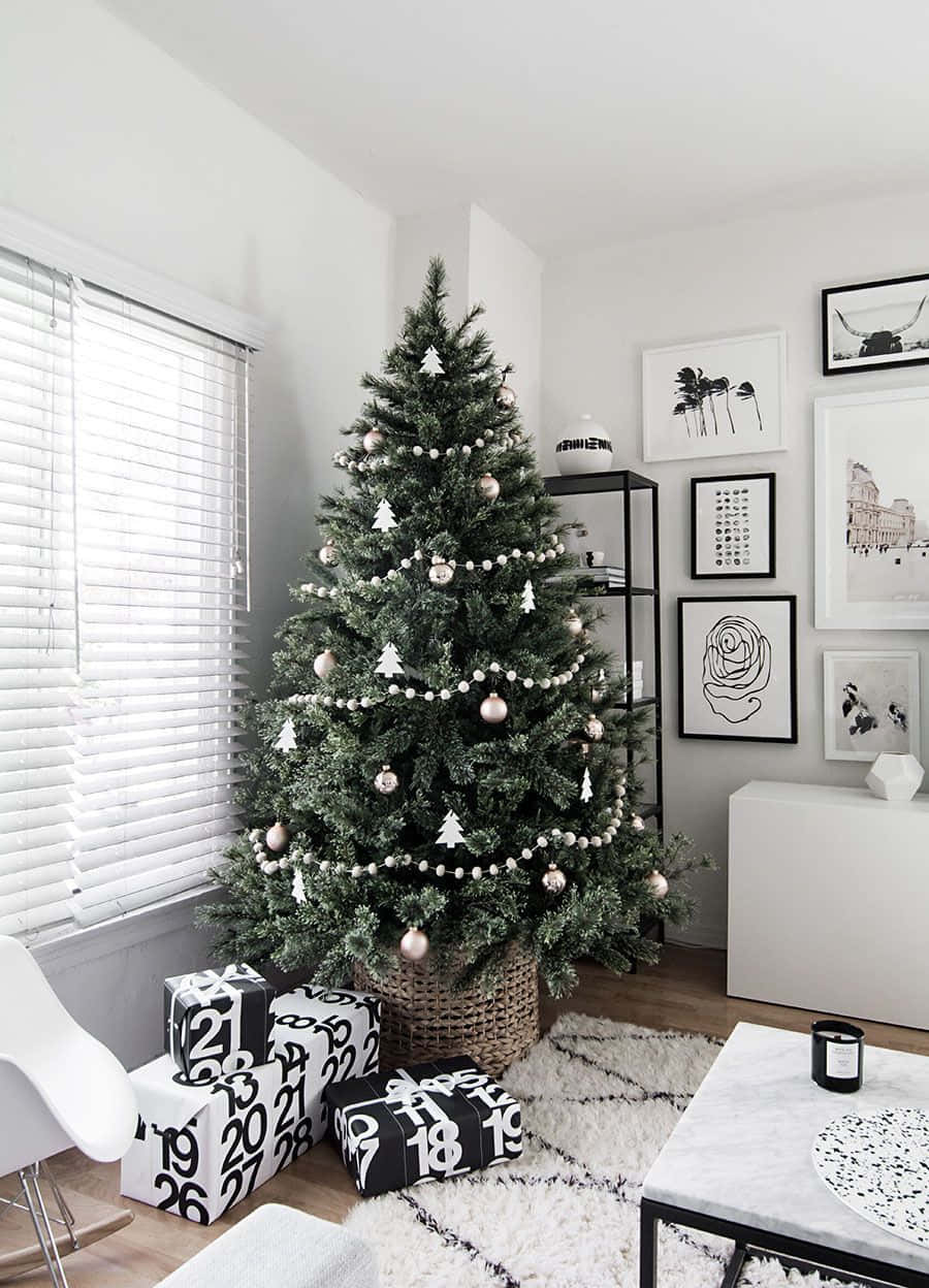 black and white Christmas tree, modern minimalist Christmas tree, silver and white ornaments, SD Phone Wallpaper