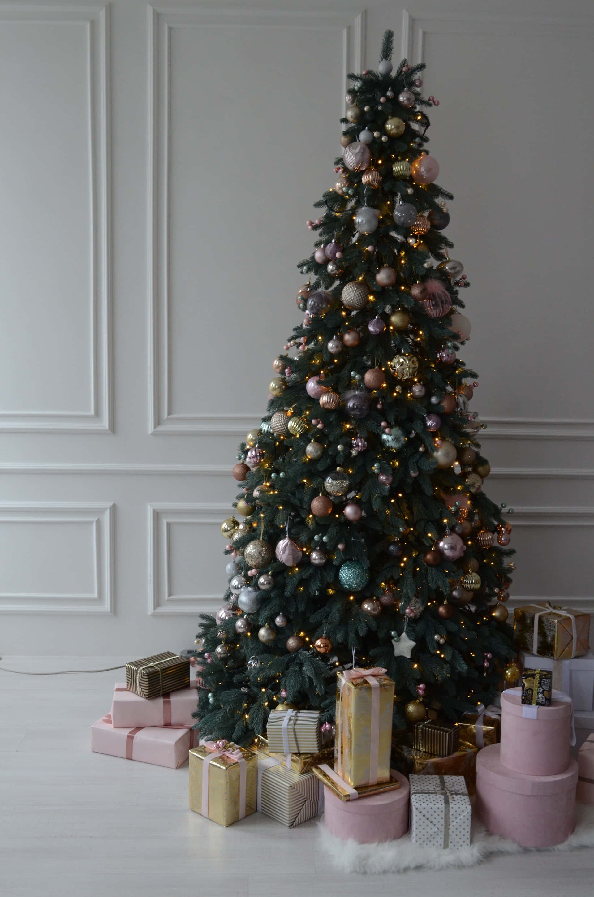 aesthetic christmas tree, pink gold, silver, 2K Phone Wallpaper