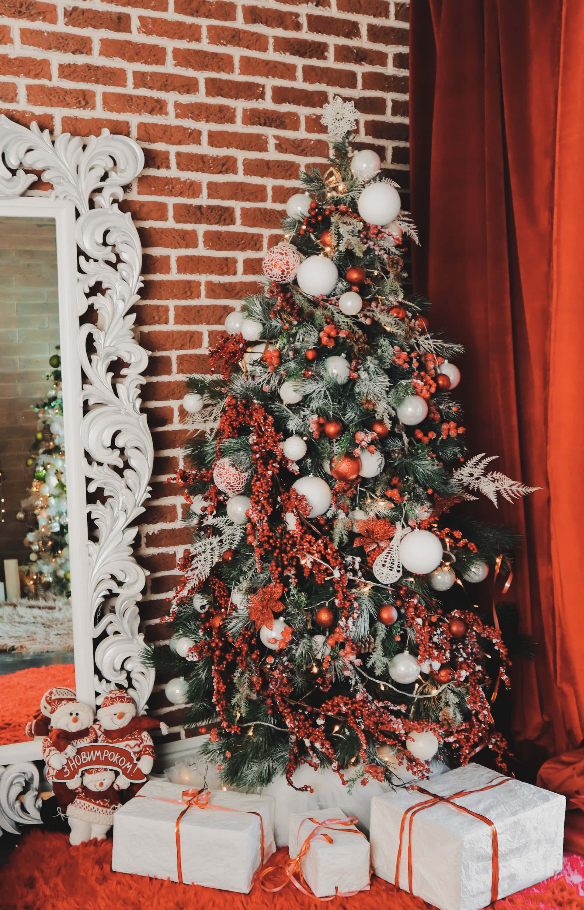 aesthetic Christmas tree, red berries, white ornaments, 2K Phone Wallpaper