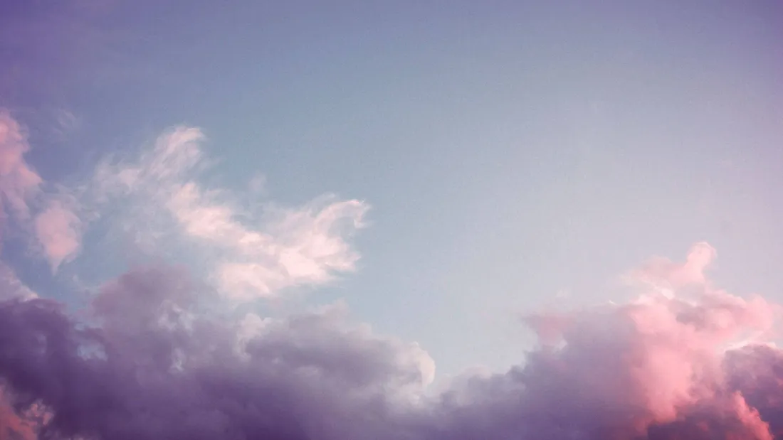 Aesthetic Cloud Desktop