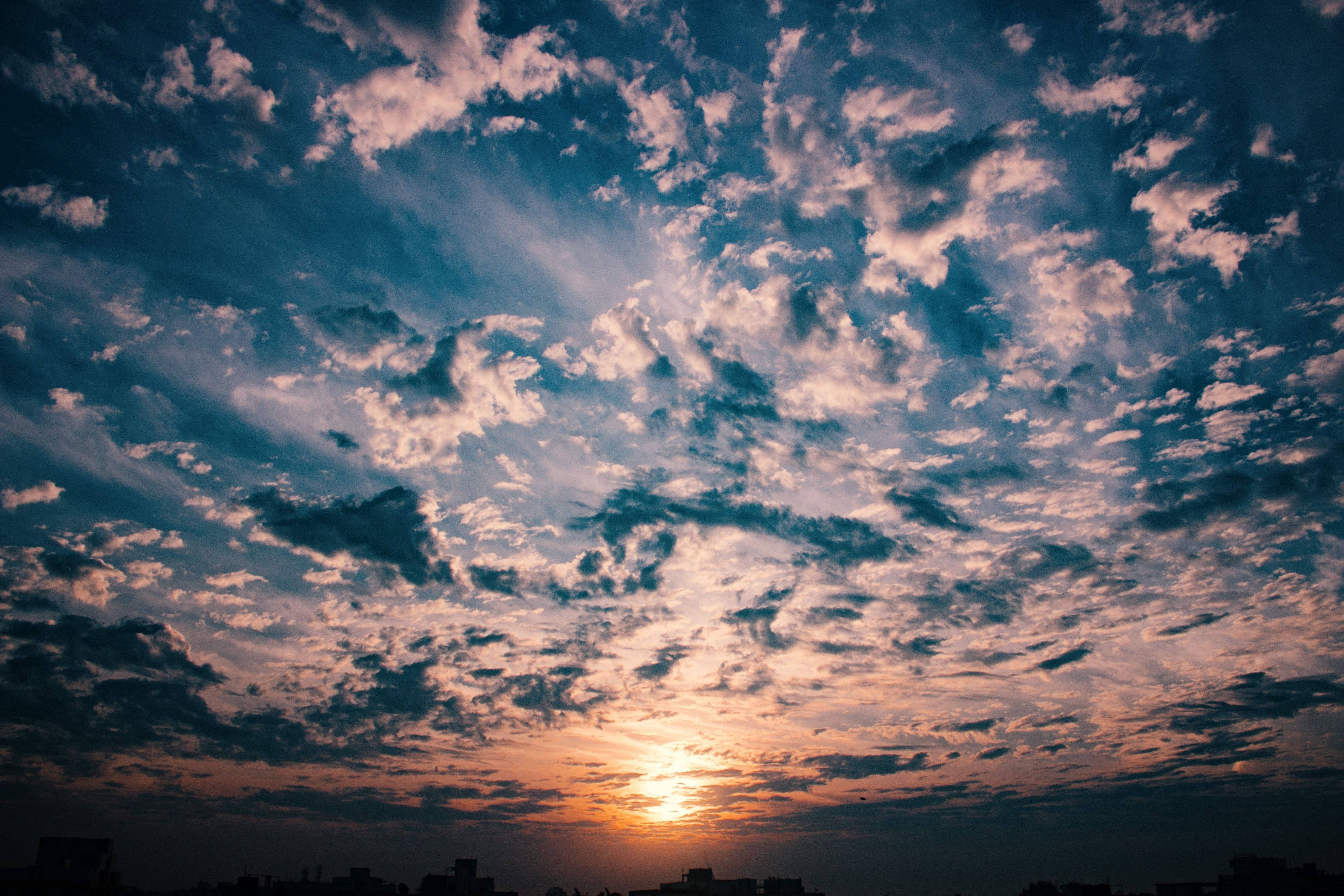 sunset, pink and orange clouds, city skyline, 4K Desktop Wallpaper