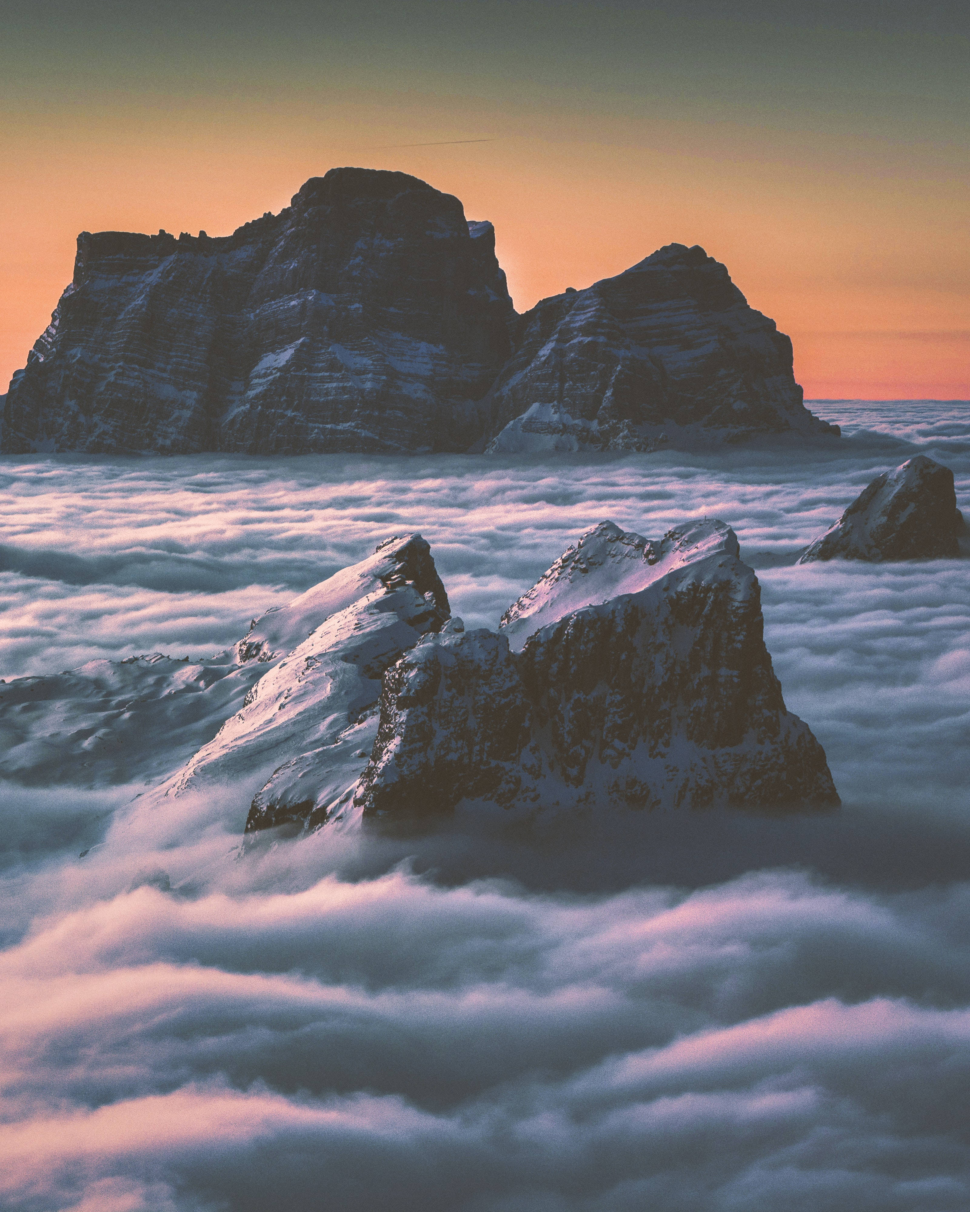 Rising Mountain Cloud, snowcapped mountain peaks, sea of clouds, 4K Phone Wallpaper