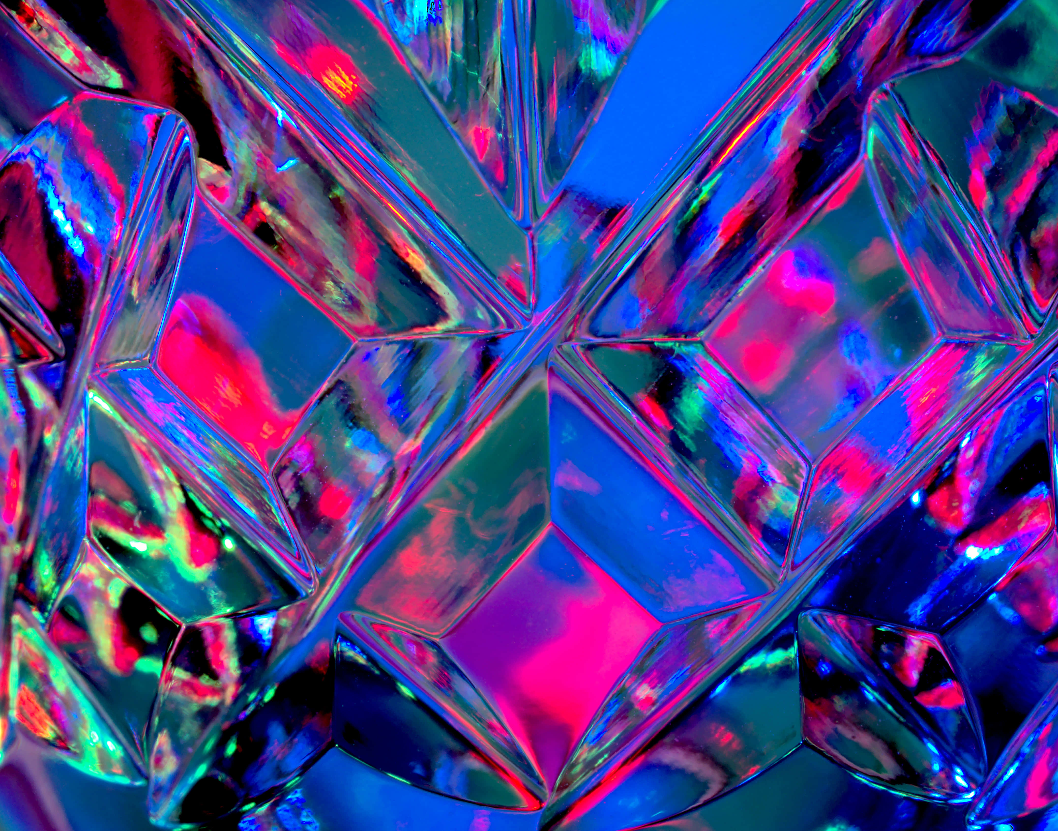 pastel crystal, faceted geometric glass shards, neon pink blue and green light, 4K Desktop Wallpaper