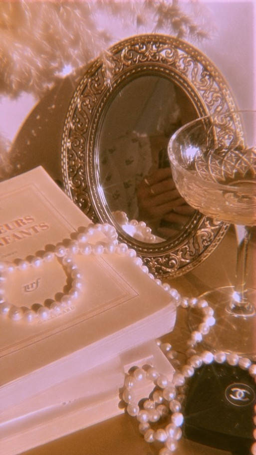 Sparkling Royal Core Vintage Mirror, pearl jewelry, books, SD Phone Wallpaper