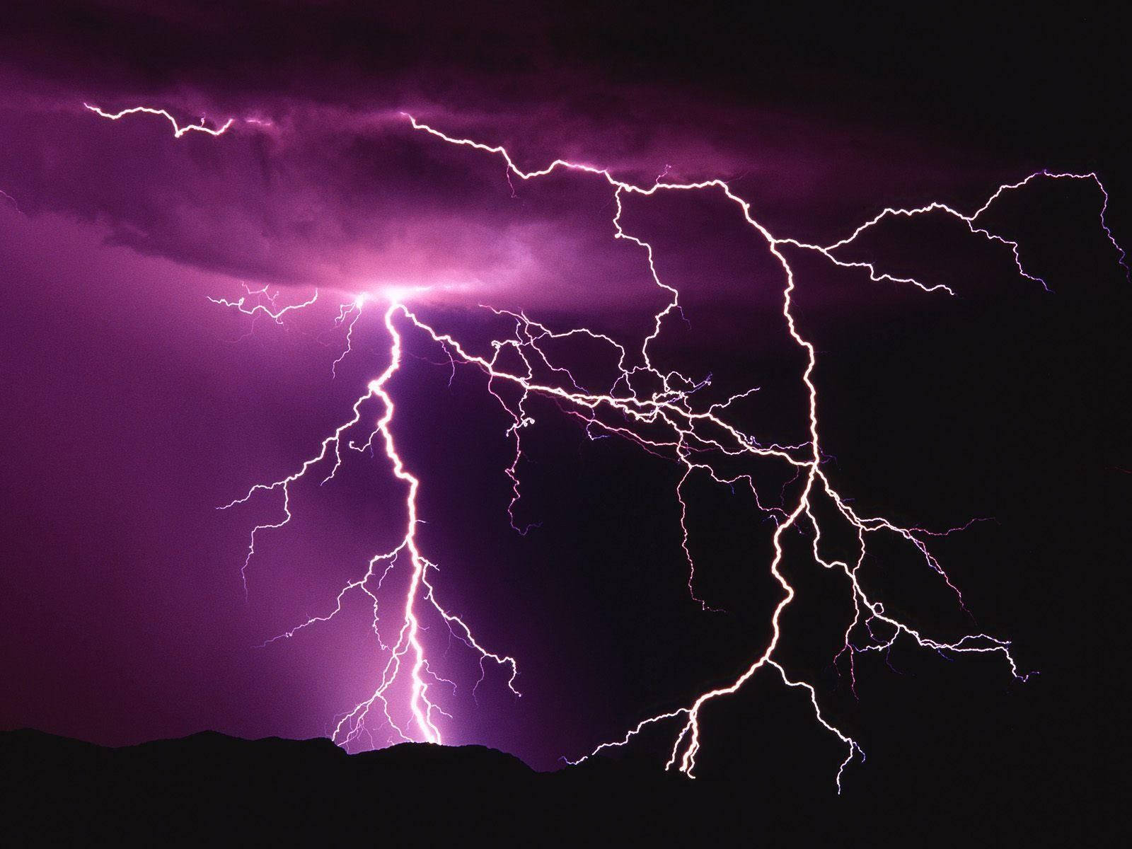 Aesthetic Lightning, purple lightning storm, dark sky, HD Desktop Wallpaper