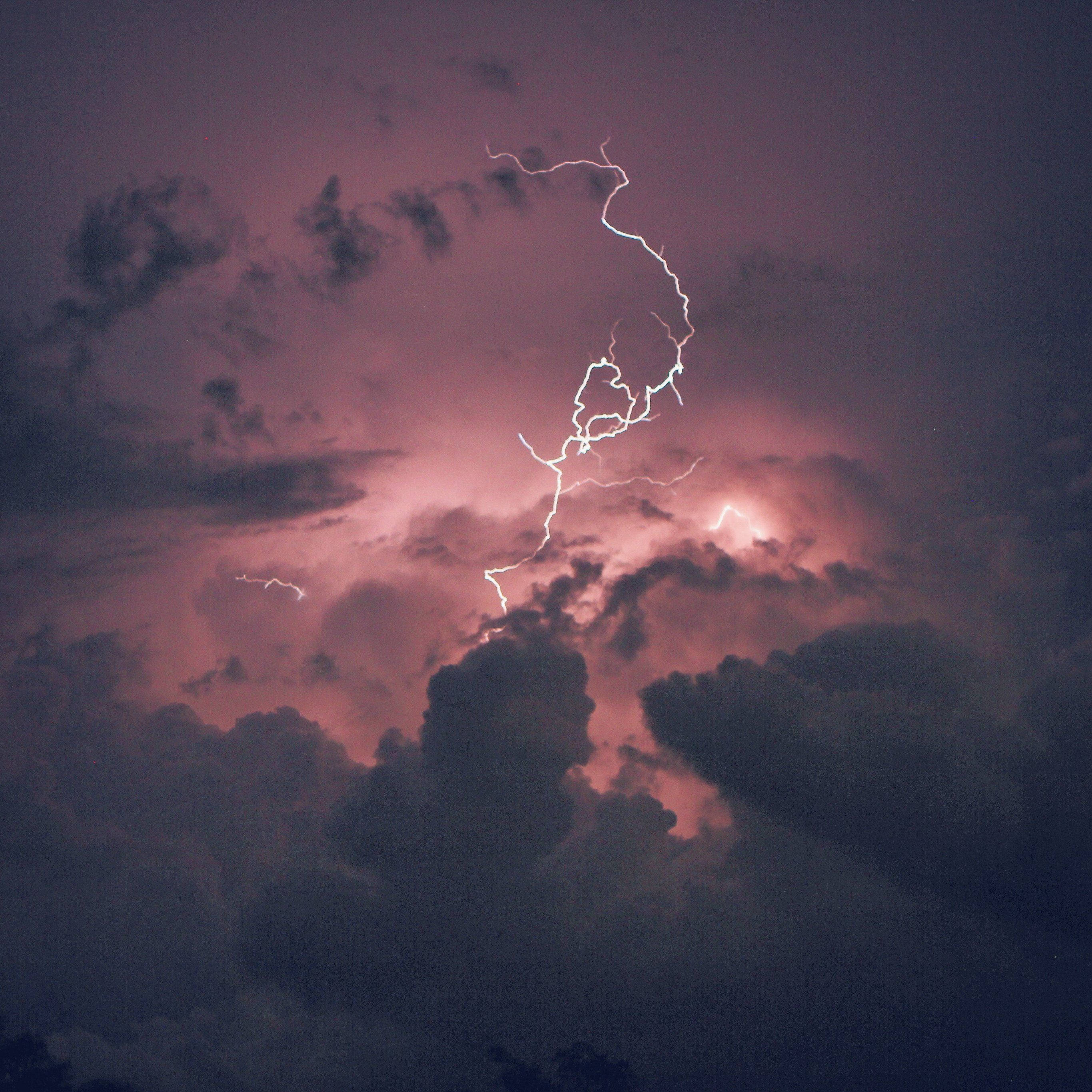 Aesthetic Lightning, lightning, purple, 2K Desktop Wallpaper