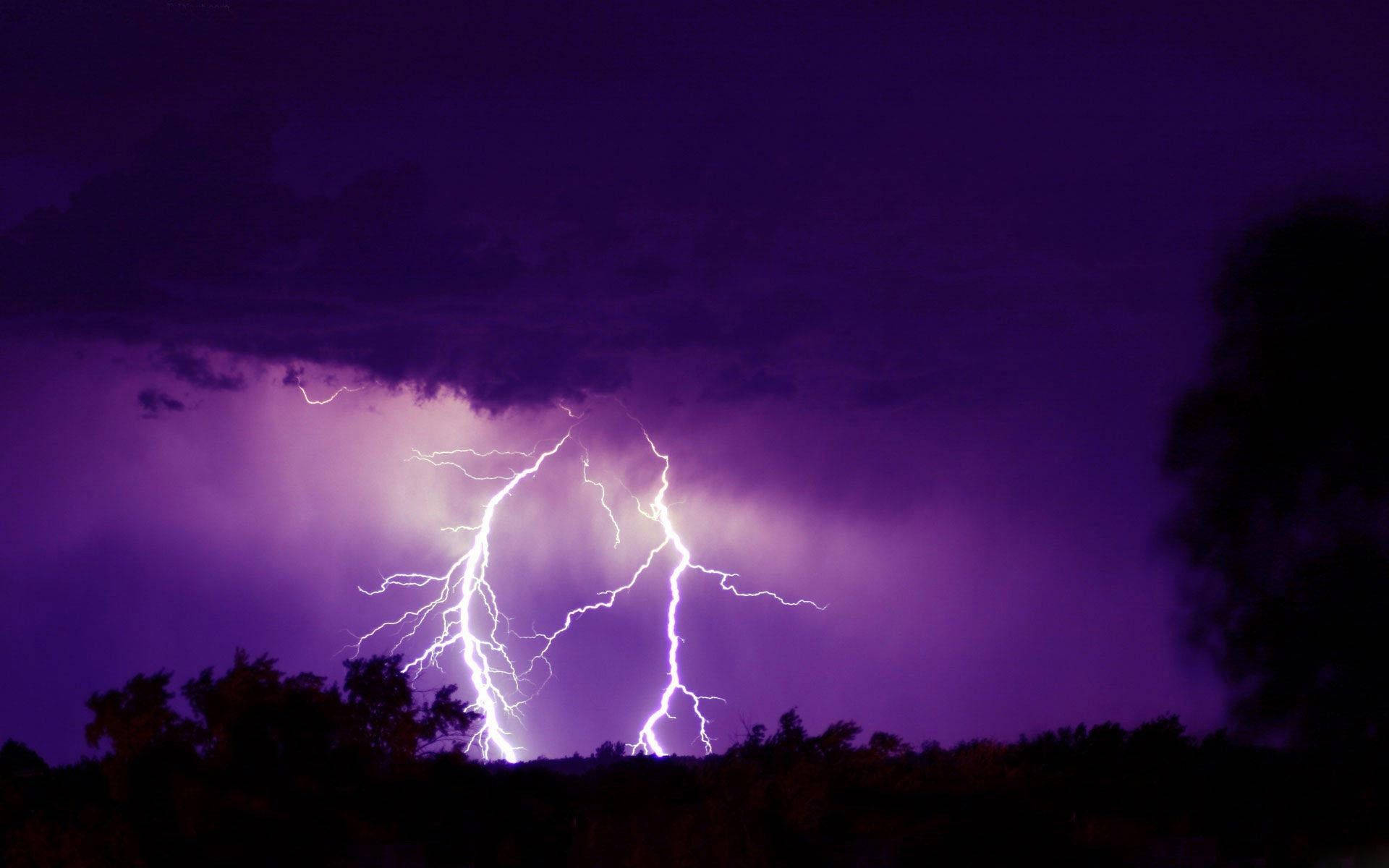aesthetic lightning, lightning bolt, deep purple storm sky, Full HD Desktop Wallpaper