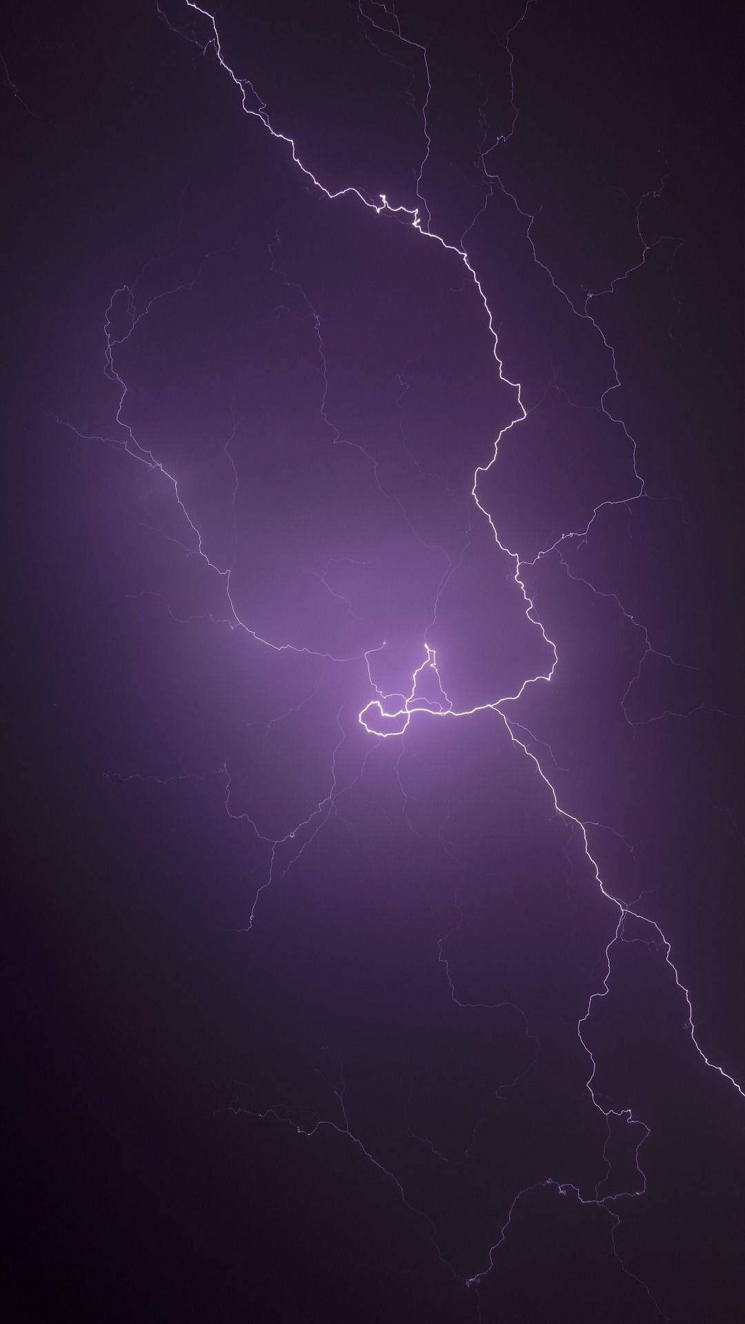 Aesthetic Lightning, purple lightning bolt, dark stormy sky, Full HD Phone Wallpaper