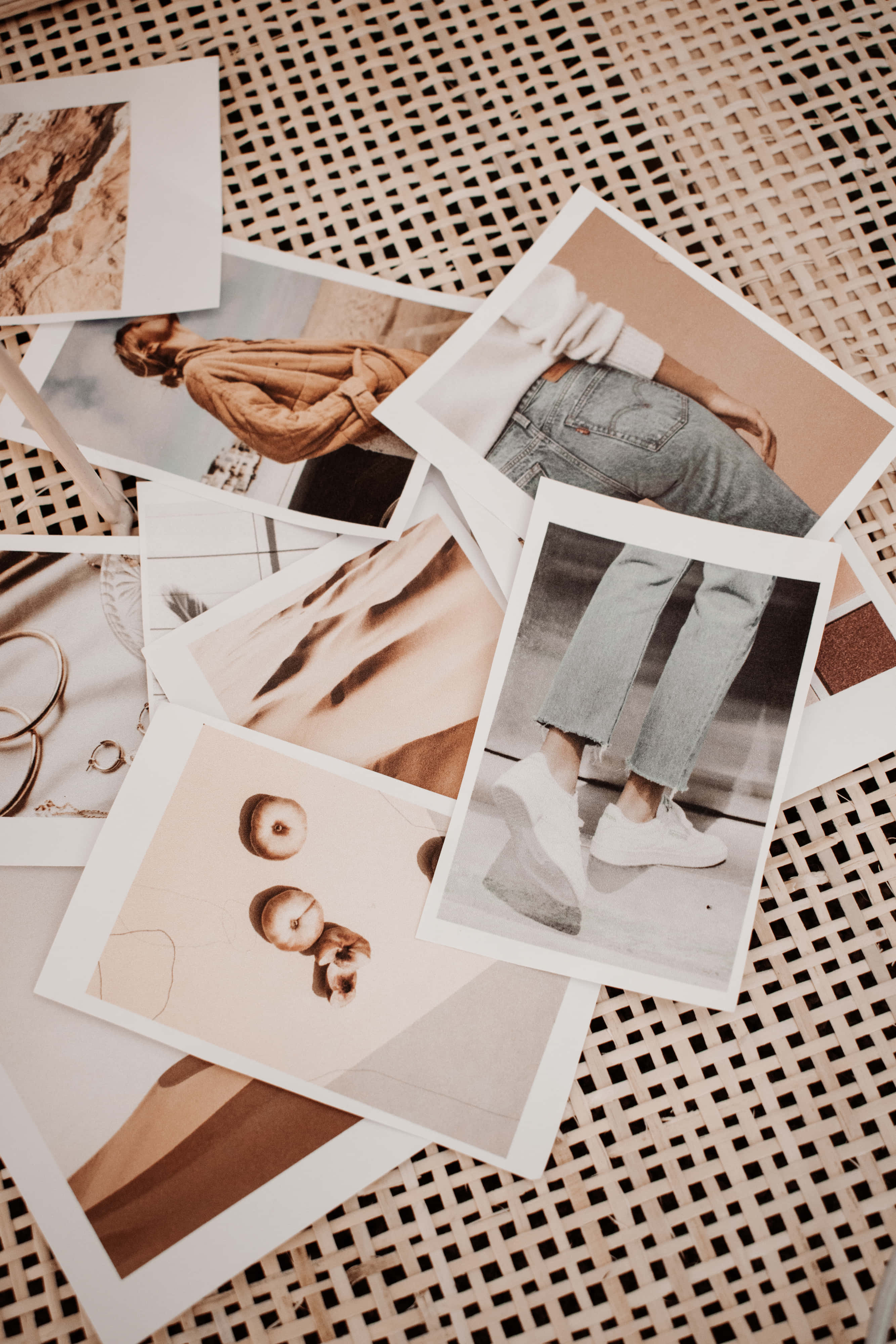 vintage-style photos, fashion, still life, 4K Phone Wallpaper