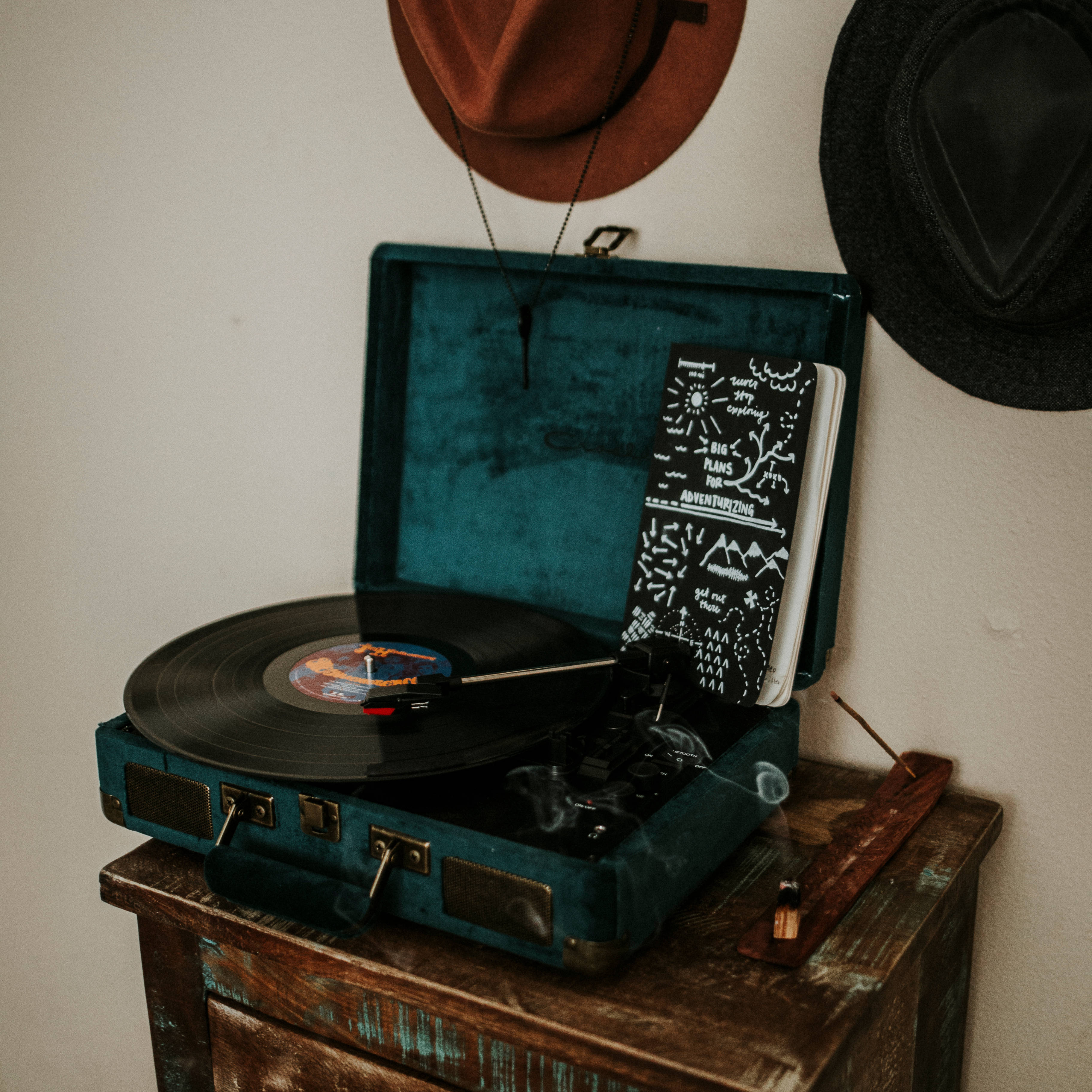 teal suitcase, vintage record player, rustic wooden chest, 2K Desktop Wallpaper