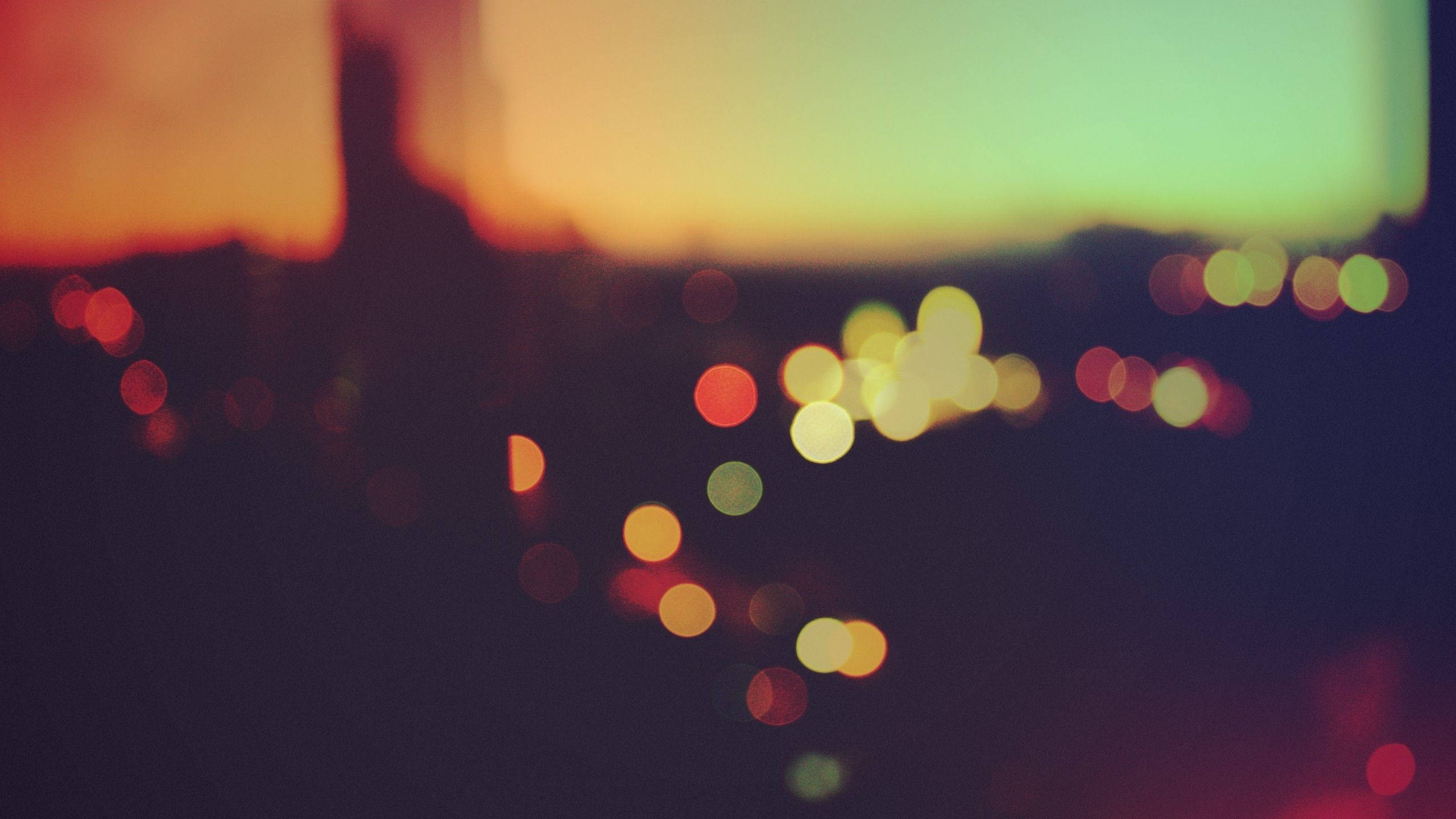 Aesthetic YouTube, blurred city lights, twilight sky, 2K Desktop Wallpaper