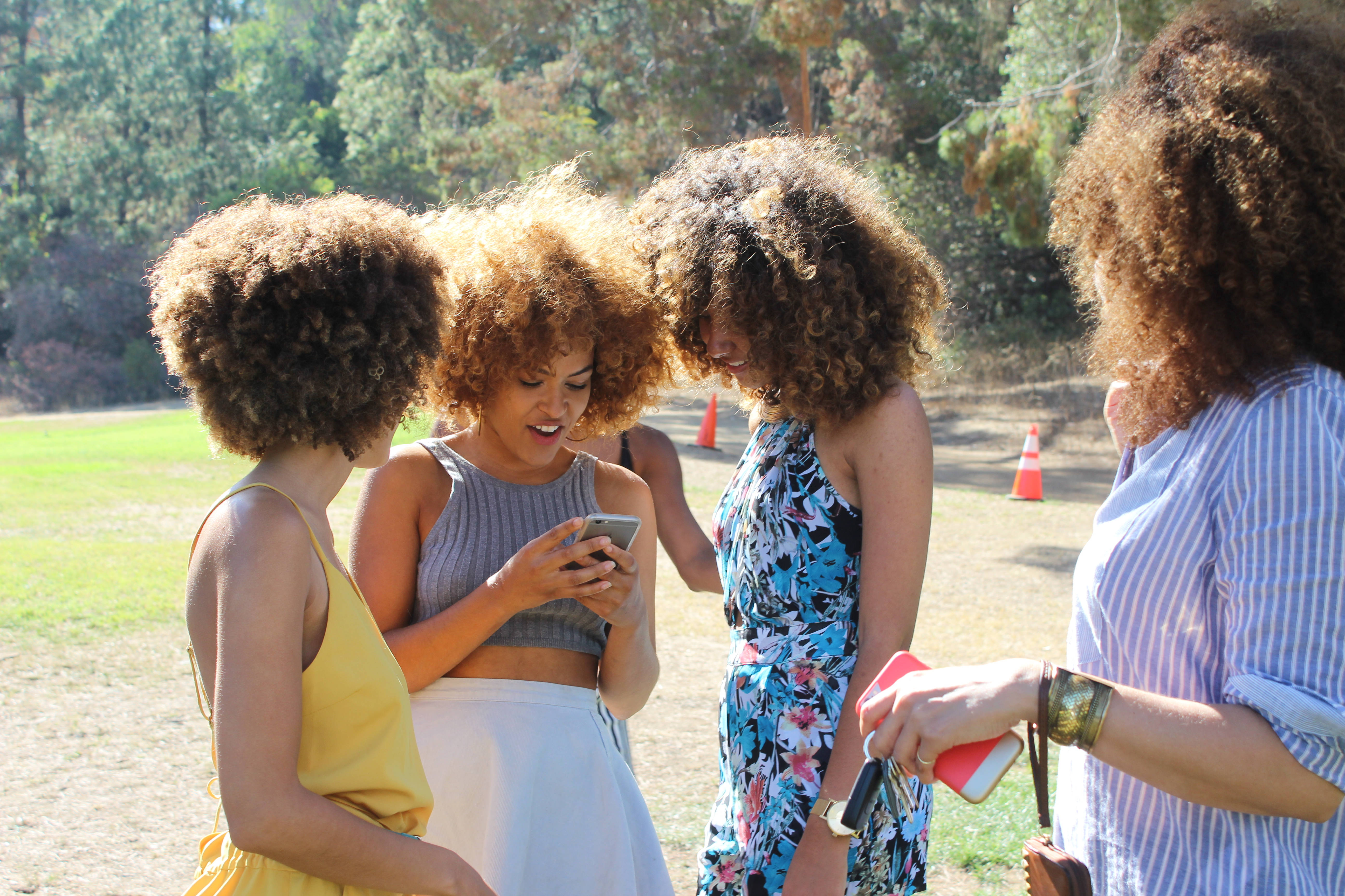 African Hairstyle, curly hair, sunlit park, 5K Desktop Wallpaper