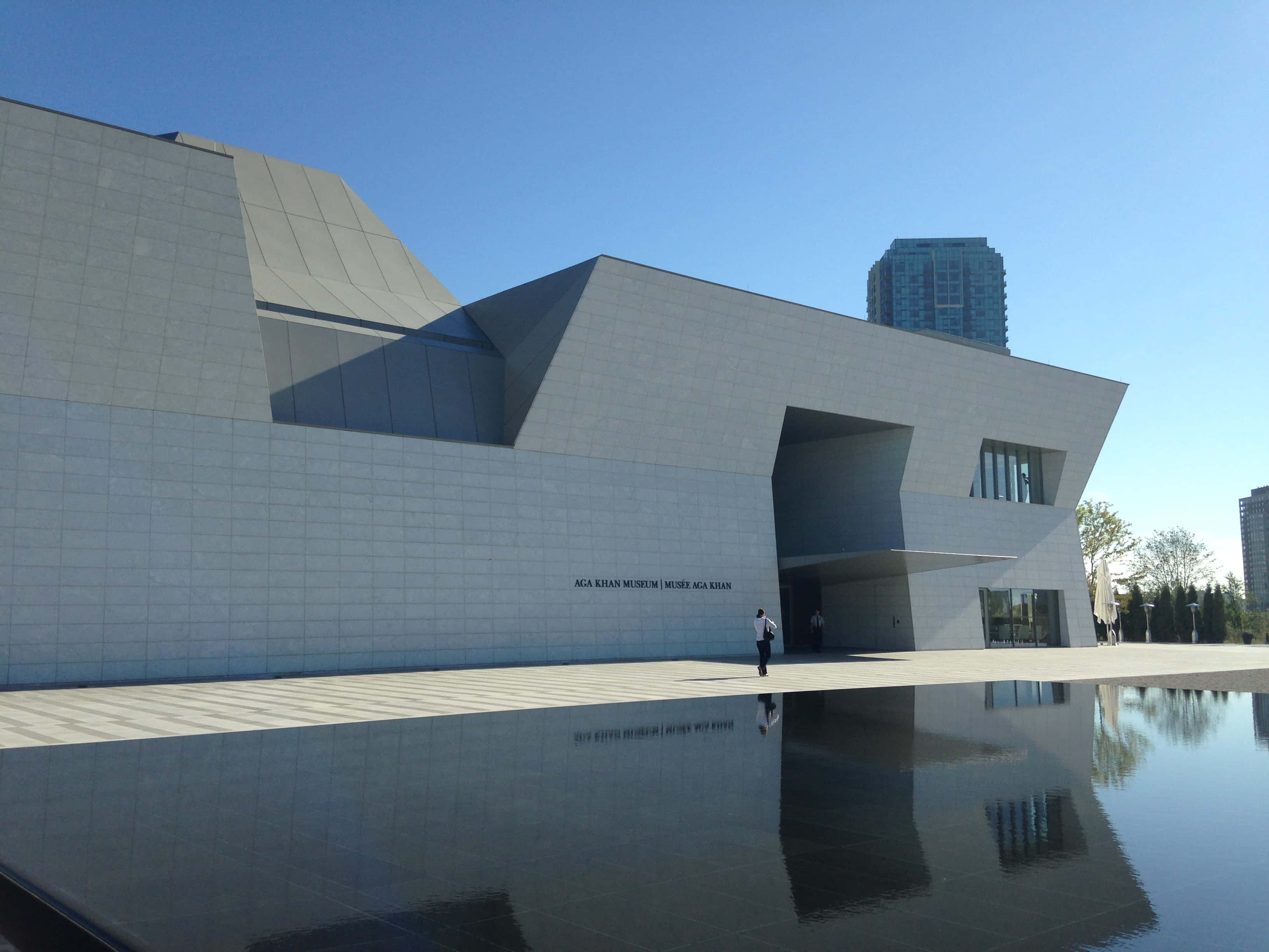 Aga Khan Museum, gray stone walls, glass windows, 2K Desktop Wallpaper