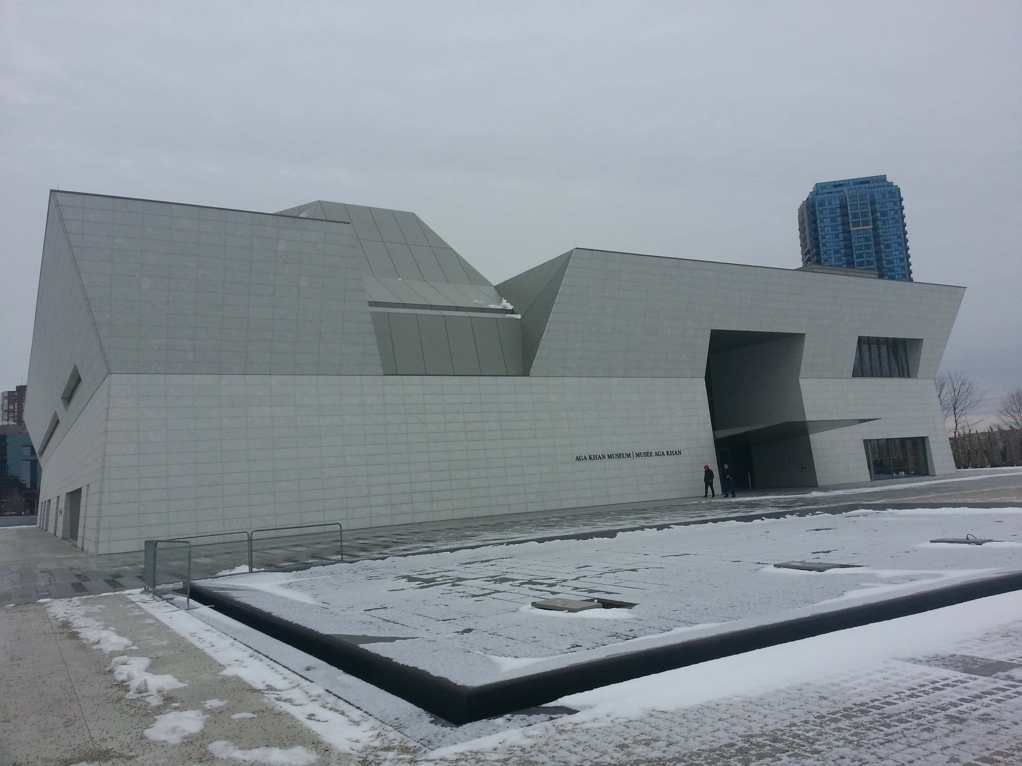Aga Khan Museum, white tiled walls, winter snow, 2K Desktop Wallpaper