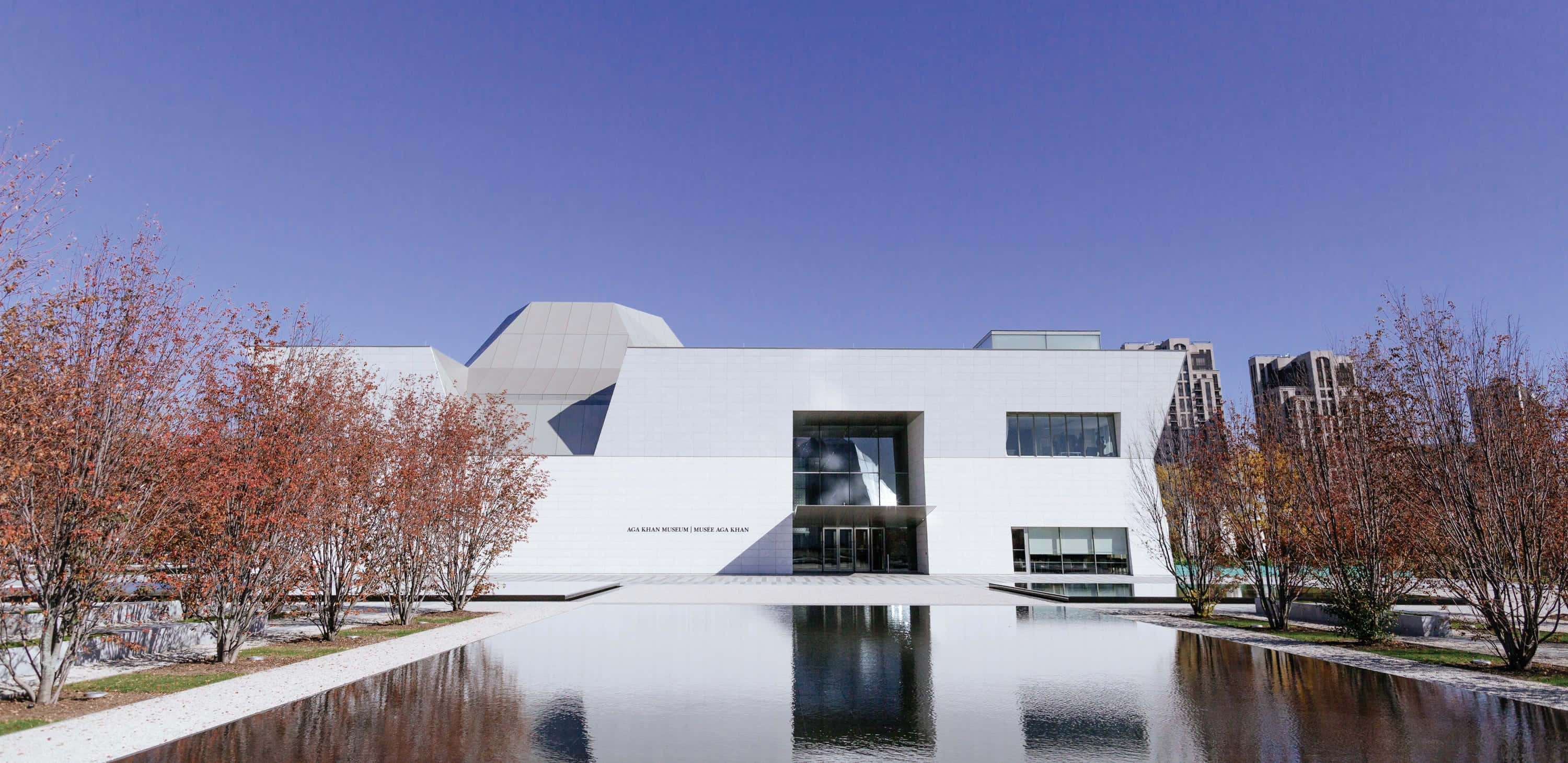 Aga Khan Museum, white modern museum building, geometric angles, 2K Desktop Wallpaper