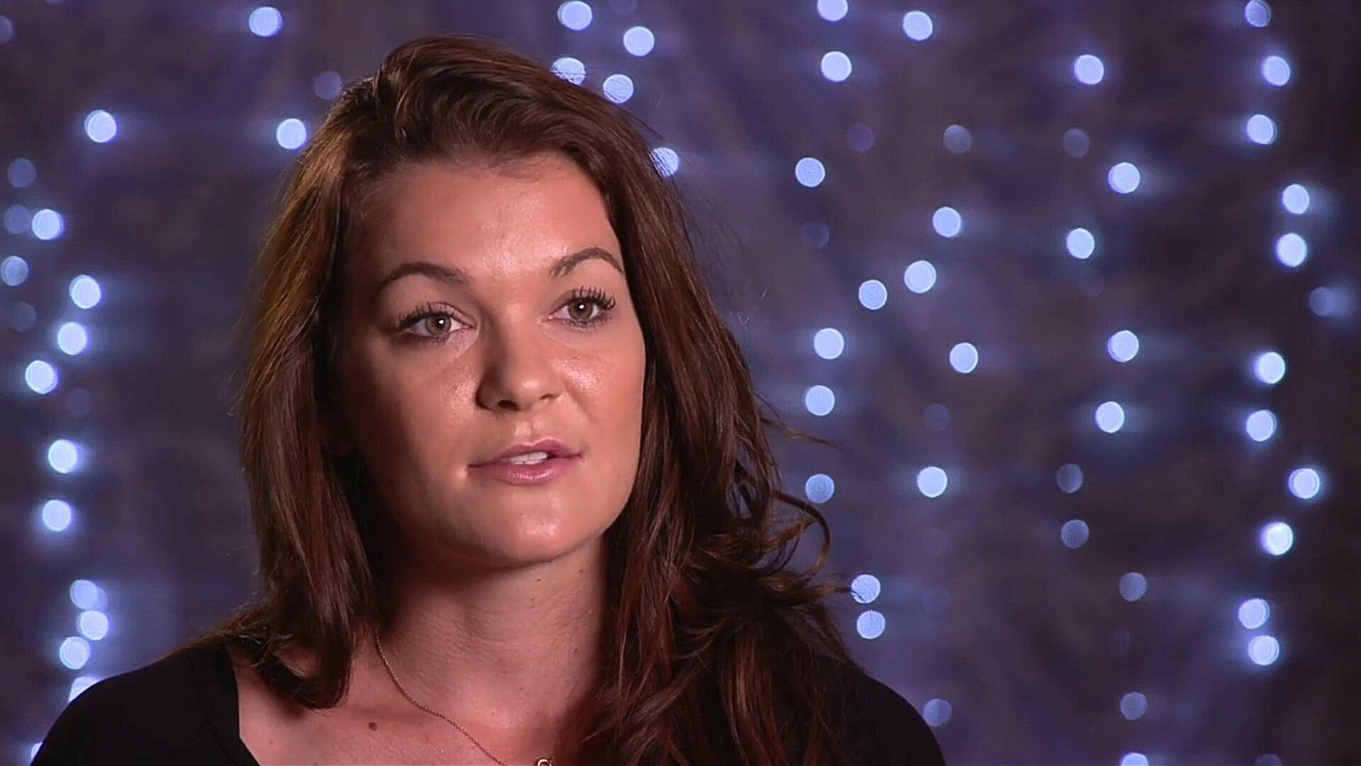 Agnieszka Radwanska, glowing blue bokeh lights, brown hair, Full HD Desktop Wallpaper