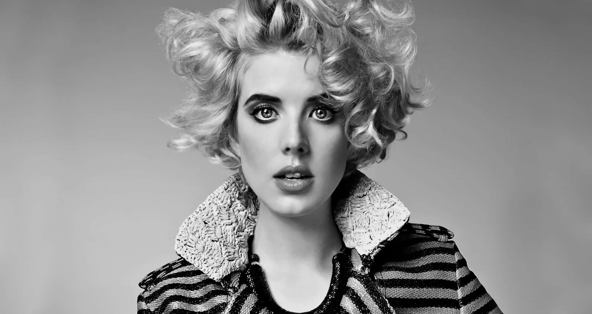 Agyness Deyn, black attire, voluminous curly hair, Full HD Desktop Wallpaper