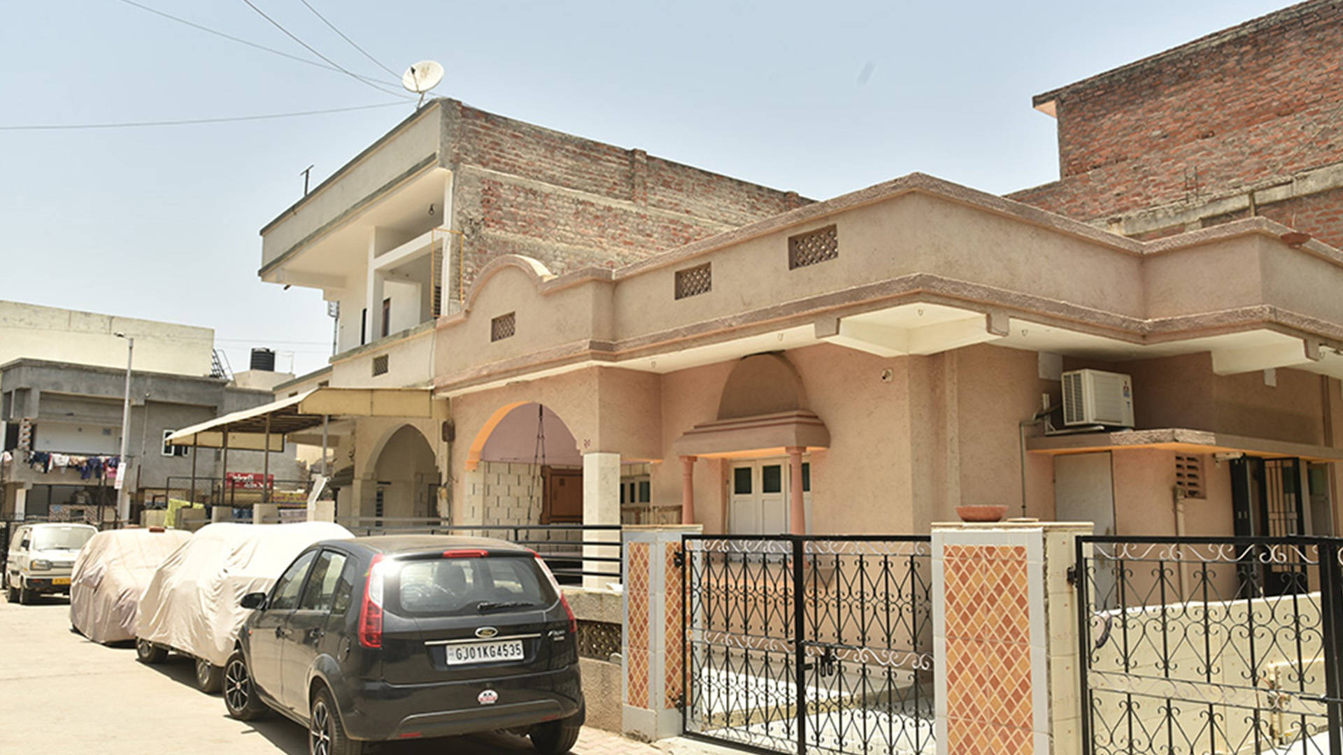 Ahmedabad, pink stucco, arched doorways, Full HD Desktop Wallpaper