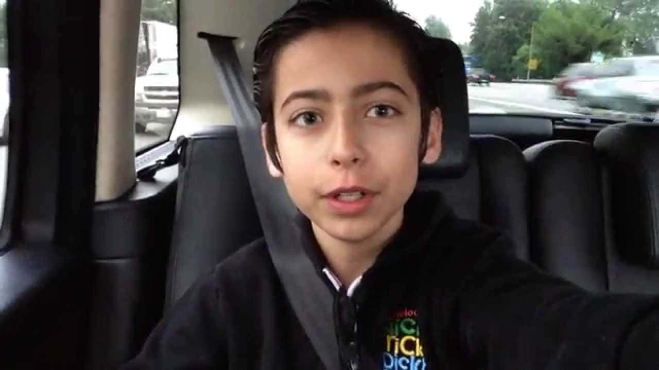 Aidan Gallagher, black hoodie, car seatbelt, HD Desktop Wallpaper
