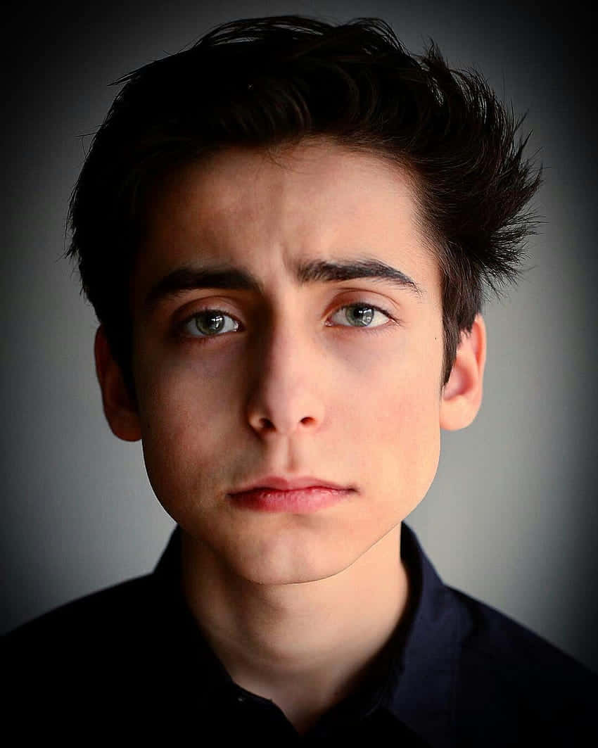 Aidan Gallagher, green eyes, dark tousled hair, SD Phone Wallpaper