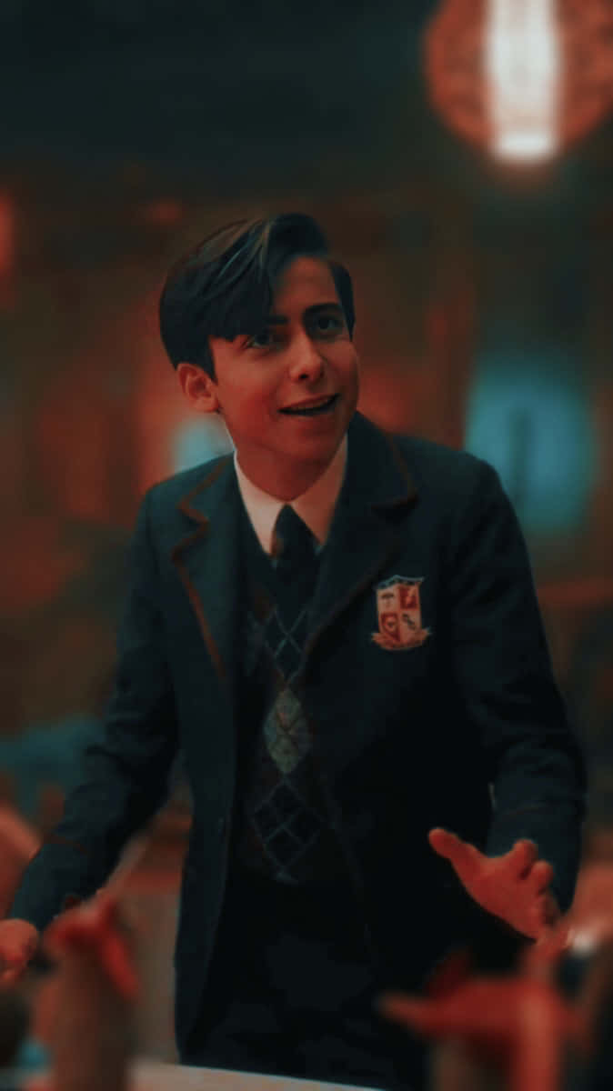 Aidan Gallagher, school blazer, tie, SD Phone Wallpaper