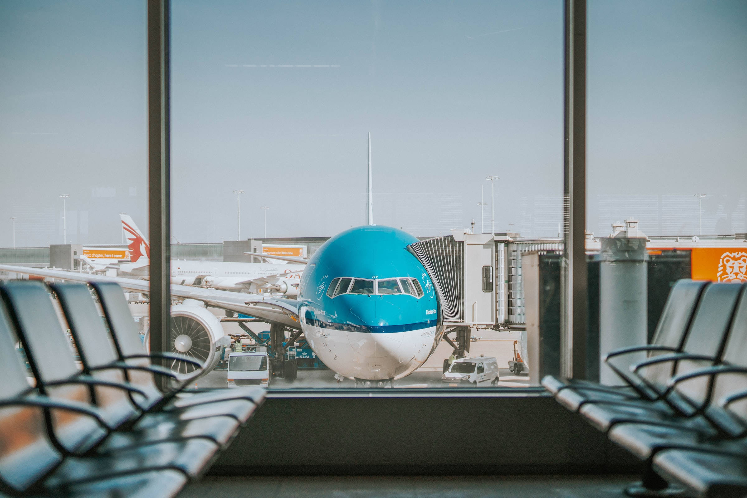 turquoise airplane, airport terminal, gate, Full HD Desktop Wallpaper