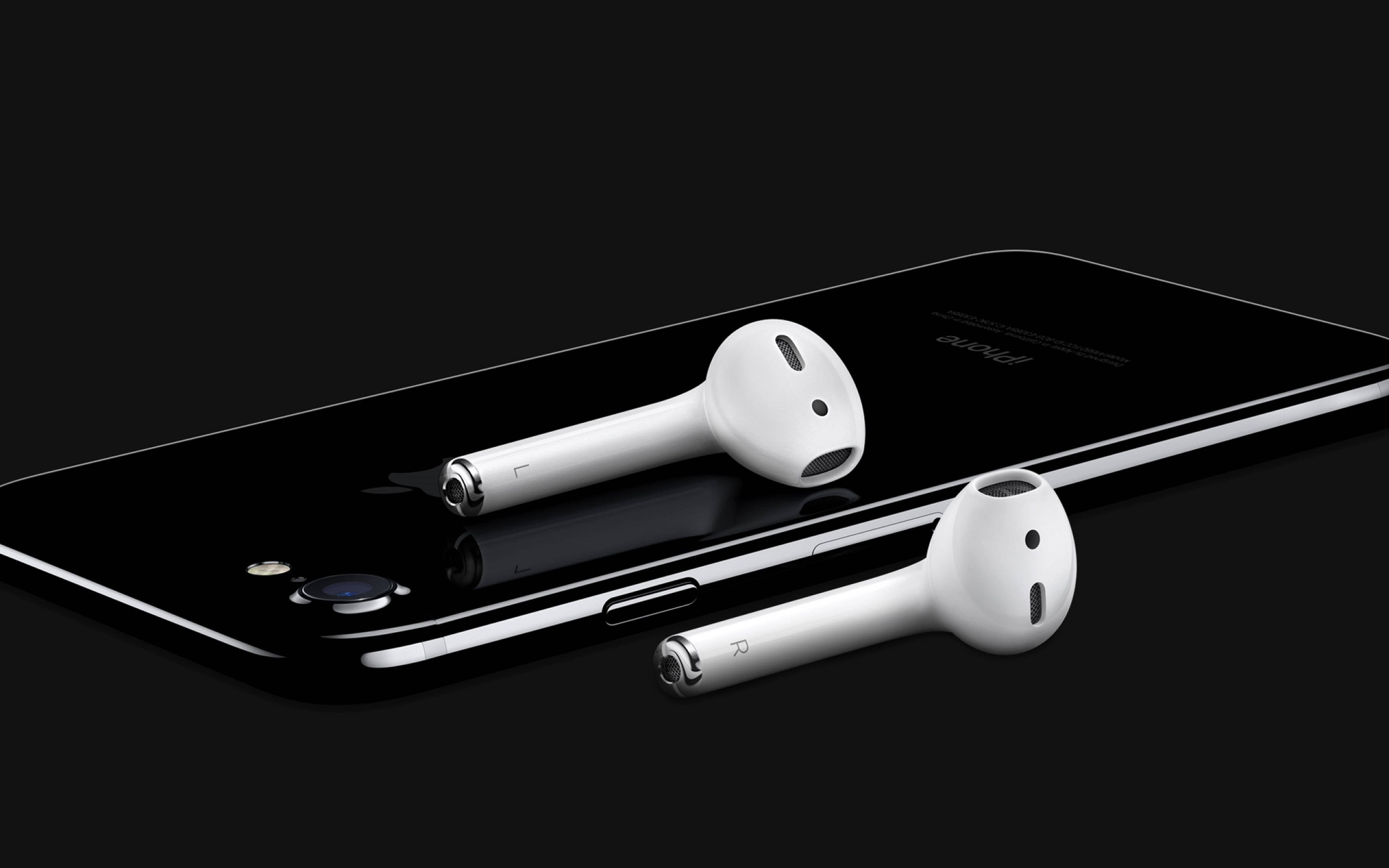 AirPods, black iPhone SE, white wireless earbuds, 4K Desktop Wallpaper